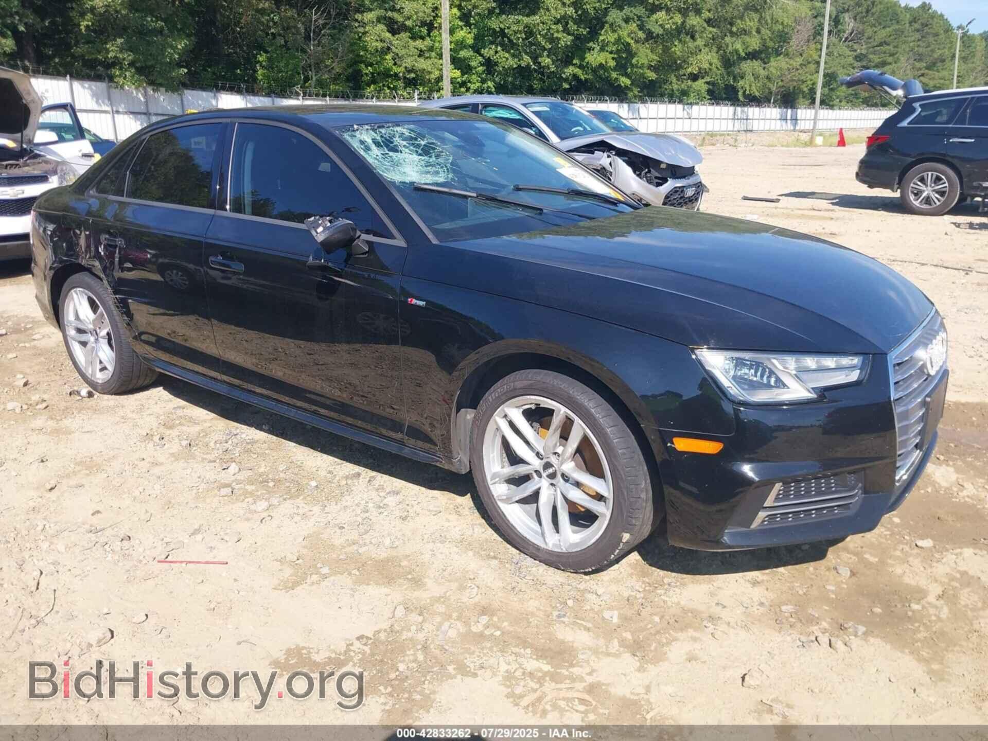 Photo WAUKMAF49HN055751 - AUDI A4 2017