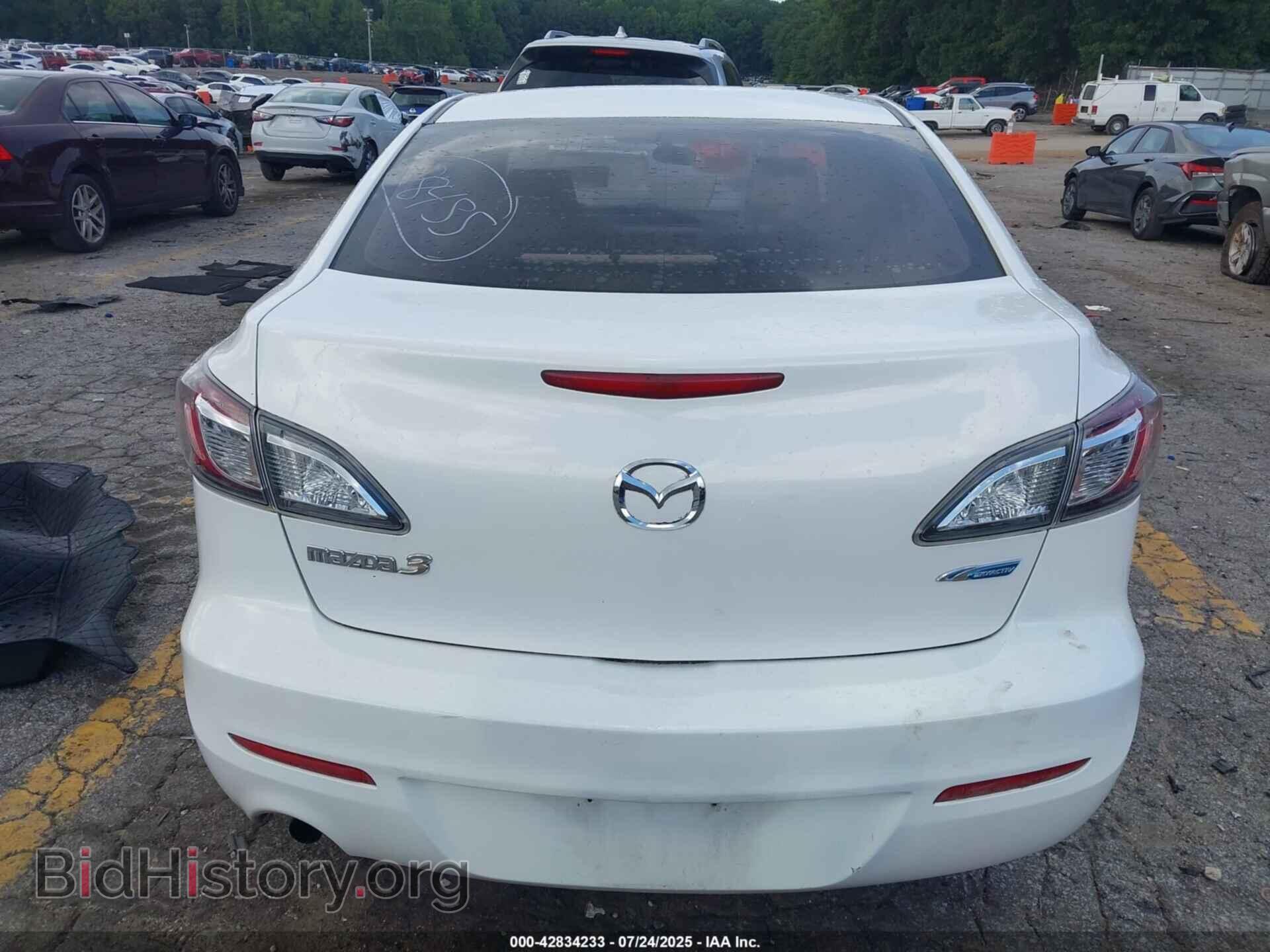 2013 MAZDA MAZDA3 - VIN: JM1BL1U76D1747745 - Фото 16