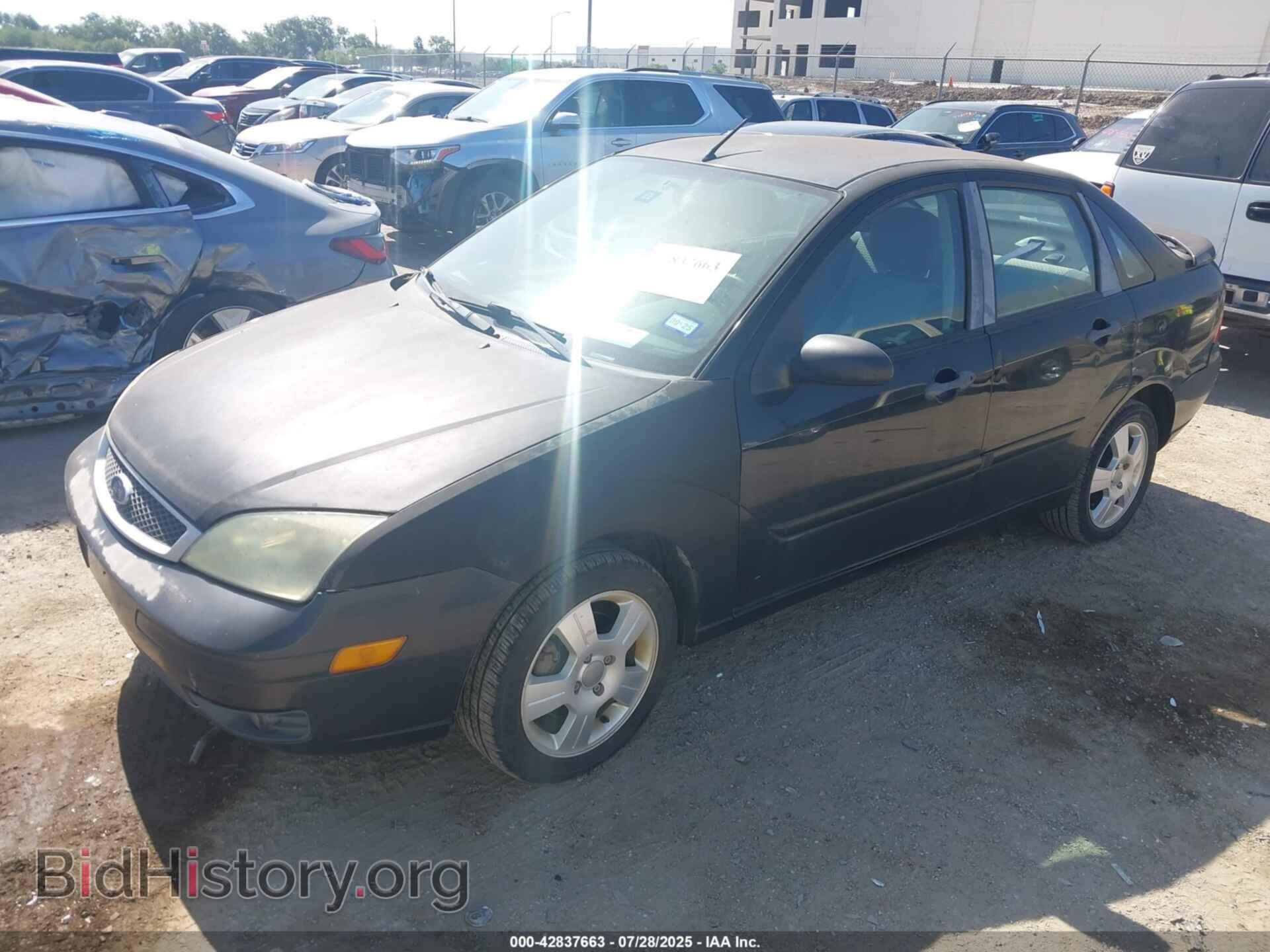 2007 FORD FOCUS - VIN: 1FAHP34N17W364737 - Фото 2