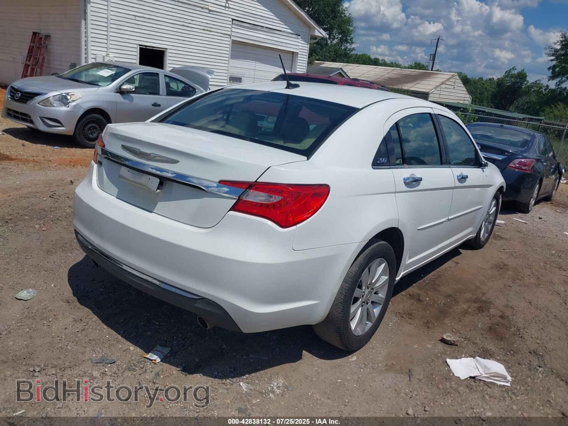 2013 CHRYSLER 200 - VIN: 1C3CCBCG2DN559197 - Photo 4