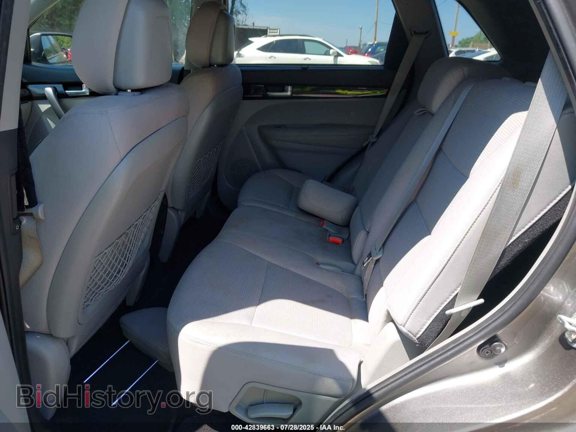 2014 KIA SORENTO - VIN: 5XYKTCA60EG530121 - Фото 8