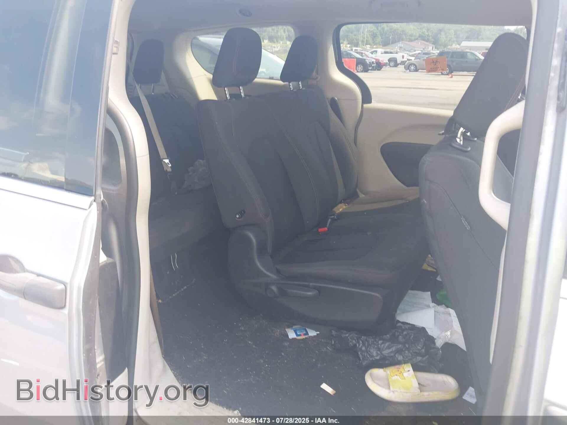2019 CHRYSLER PACIFICA - VIN: 2C4RC1AG2KR668018 - Photo 8