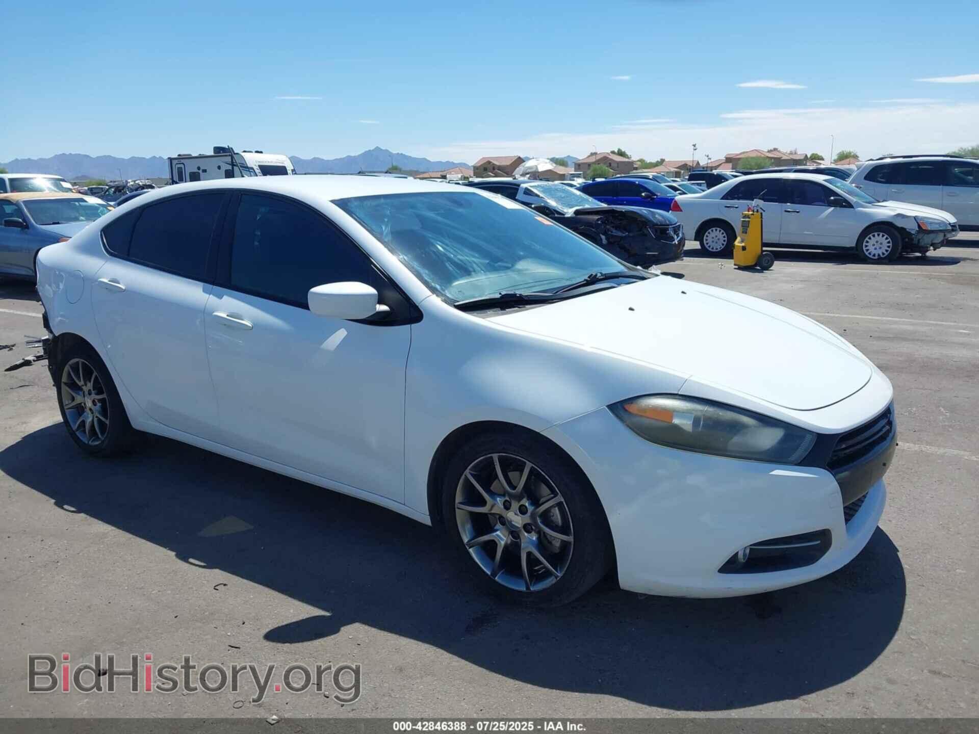 Photo 1C3CDFBA3DD345522 - DODGE DART 2013