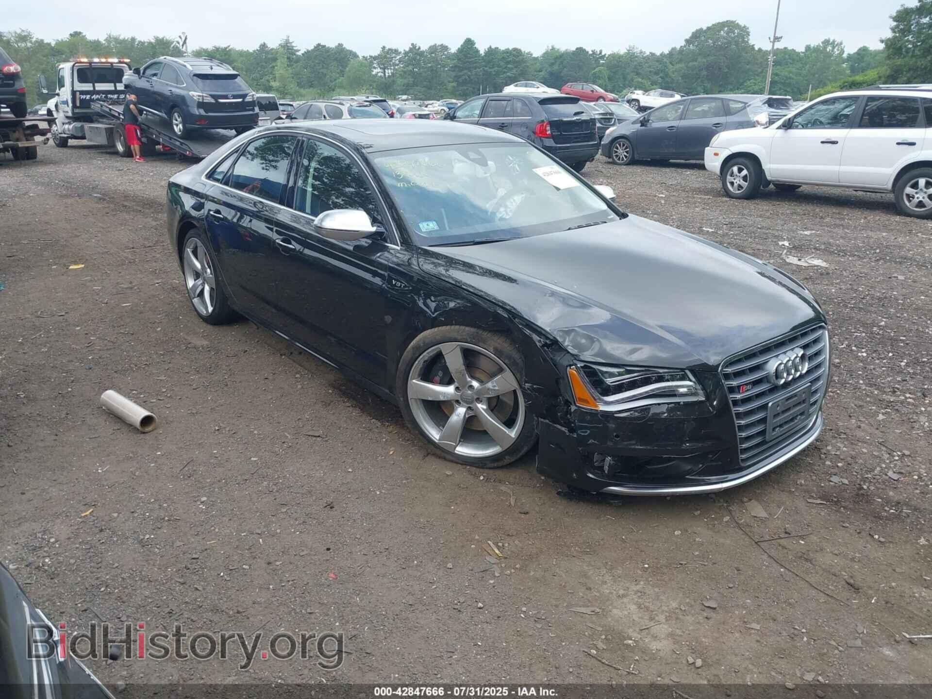 Фотография WAUD2AFD9DN033113 - AUDI S8 2013