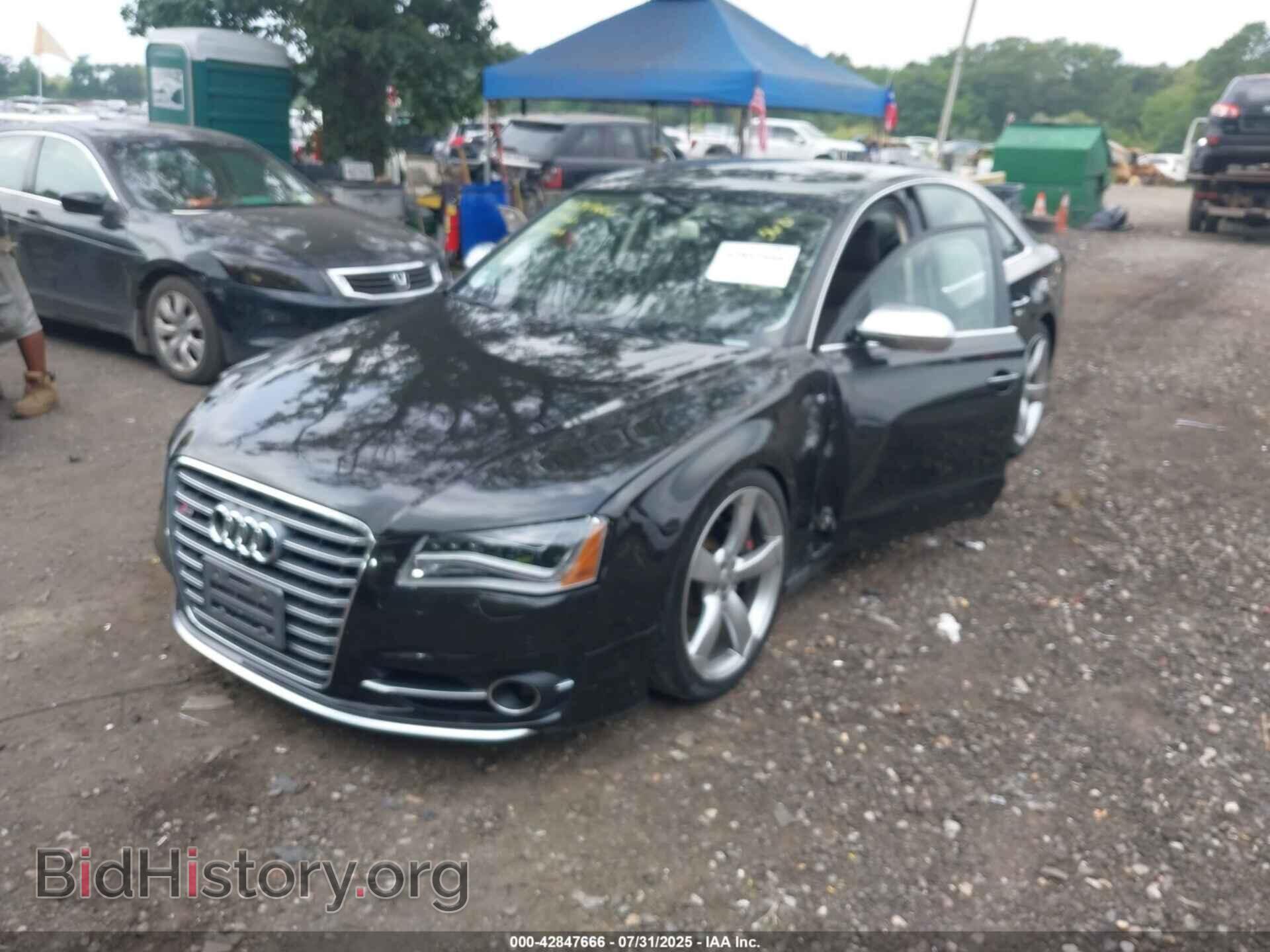 2013 AUDI S8 - VIN: WAUD2AFD9DN033113 - Photo 2