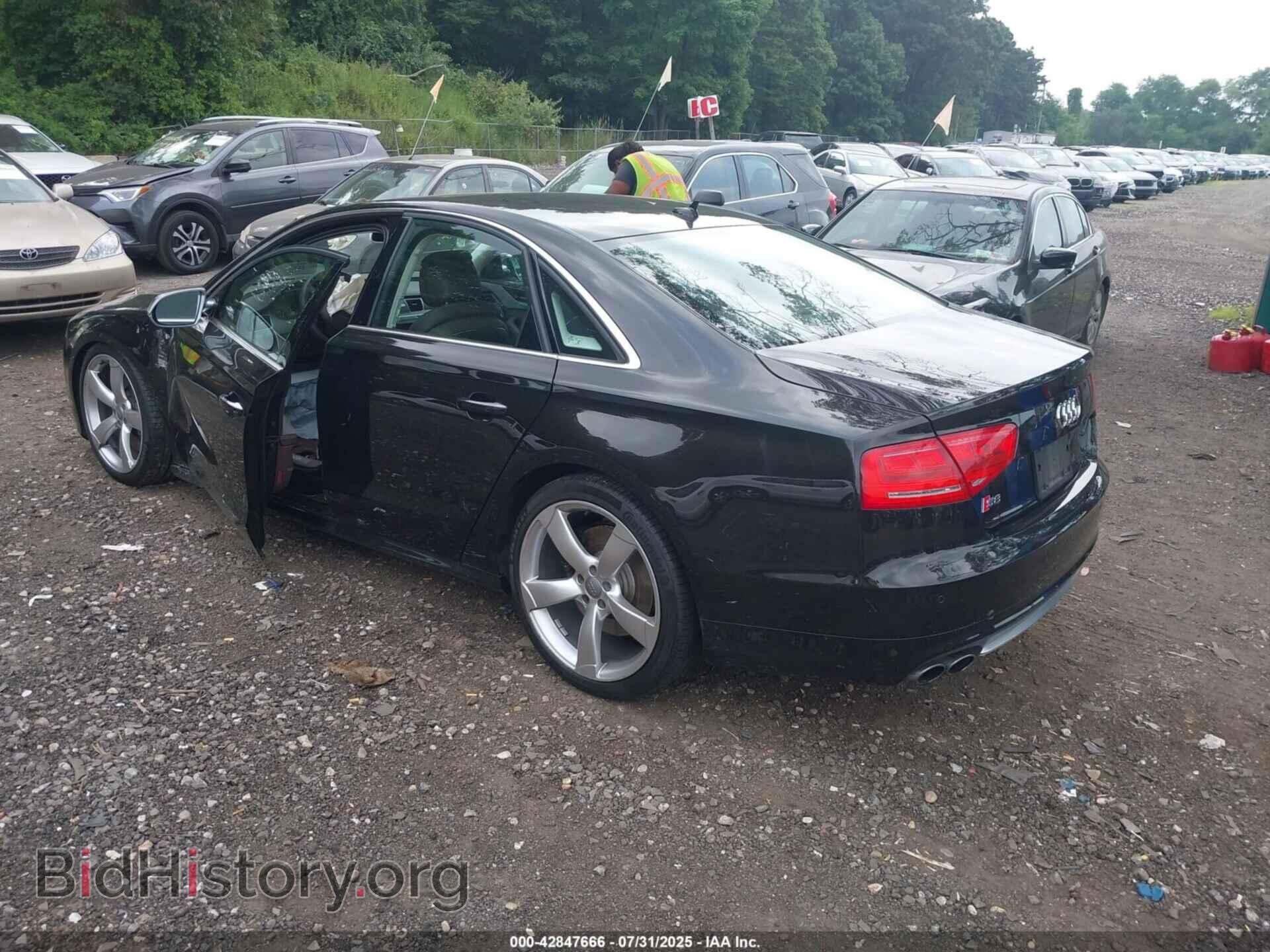 2013 AUDI S8 - VIN: WAUD2AFD9DN033113 - Photo 3
