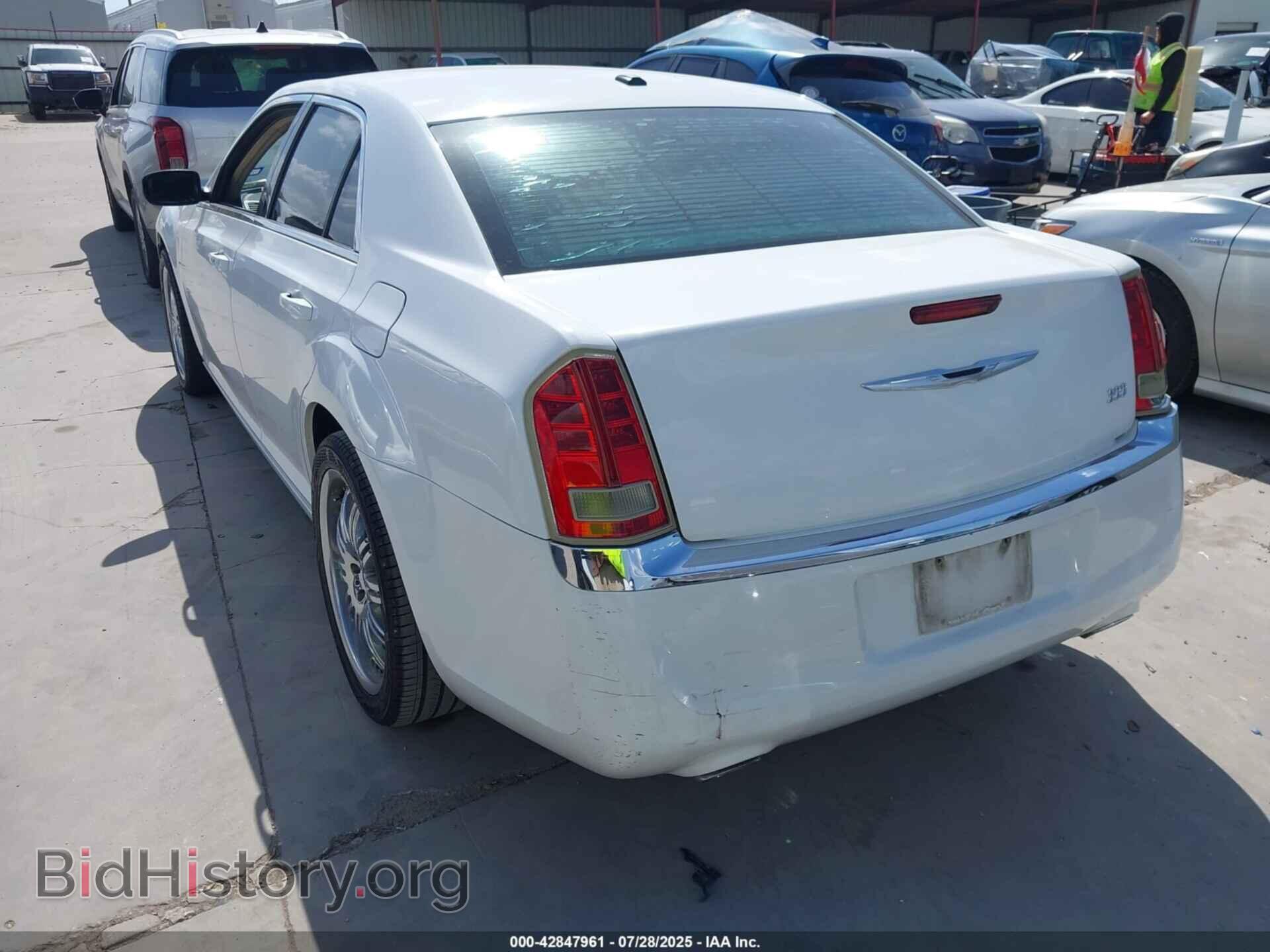 2012 CHRYSLER 300 - VIN: 2C3CCAAG7CH139133 - Фото 3