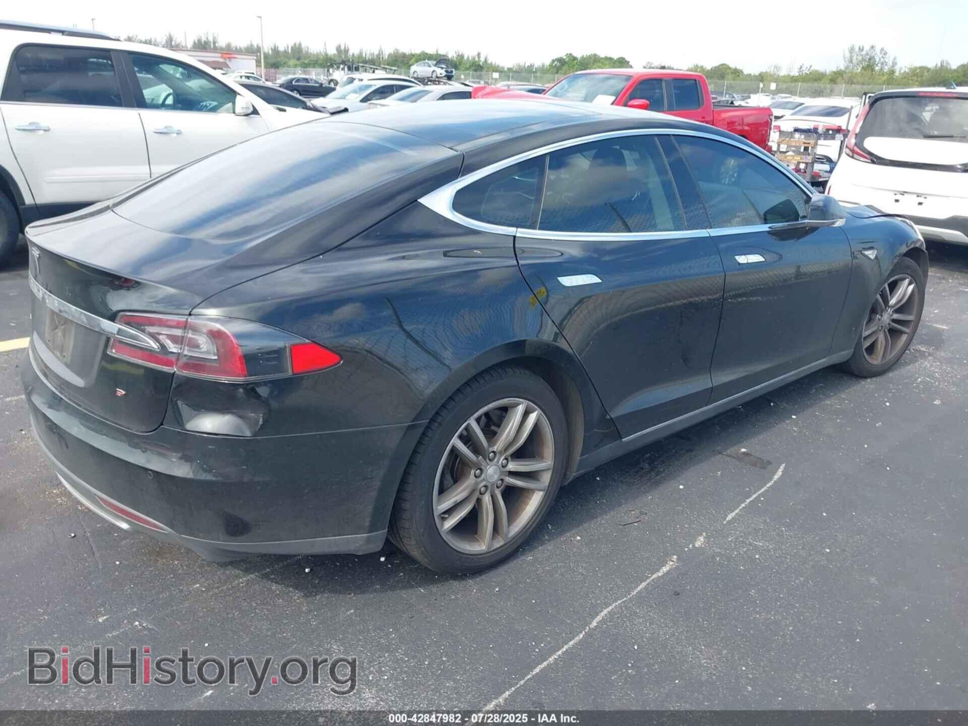 2013 TESLA MODEL S - VIN: 5YJSA1CG3DFP25958 - Фото 4