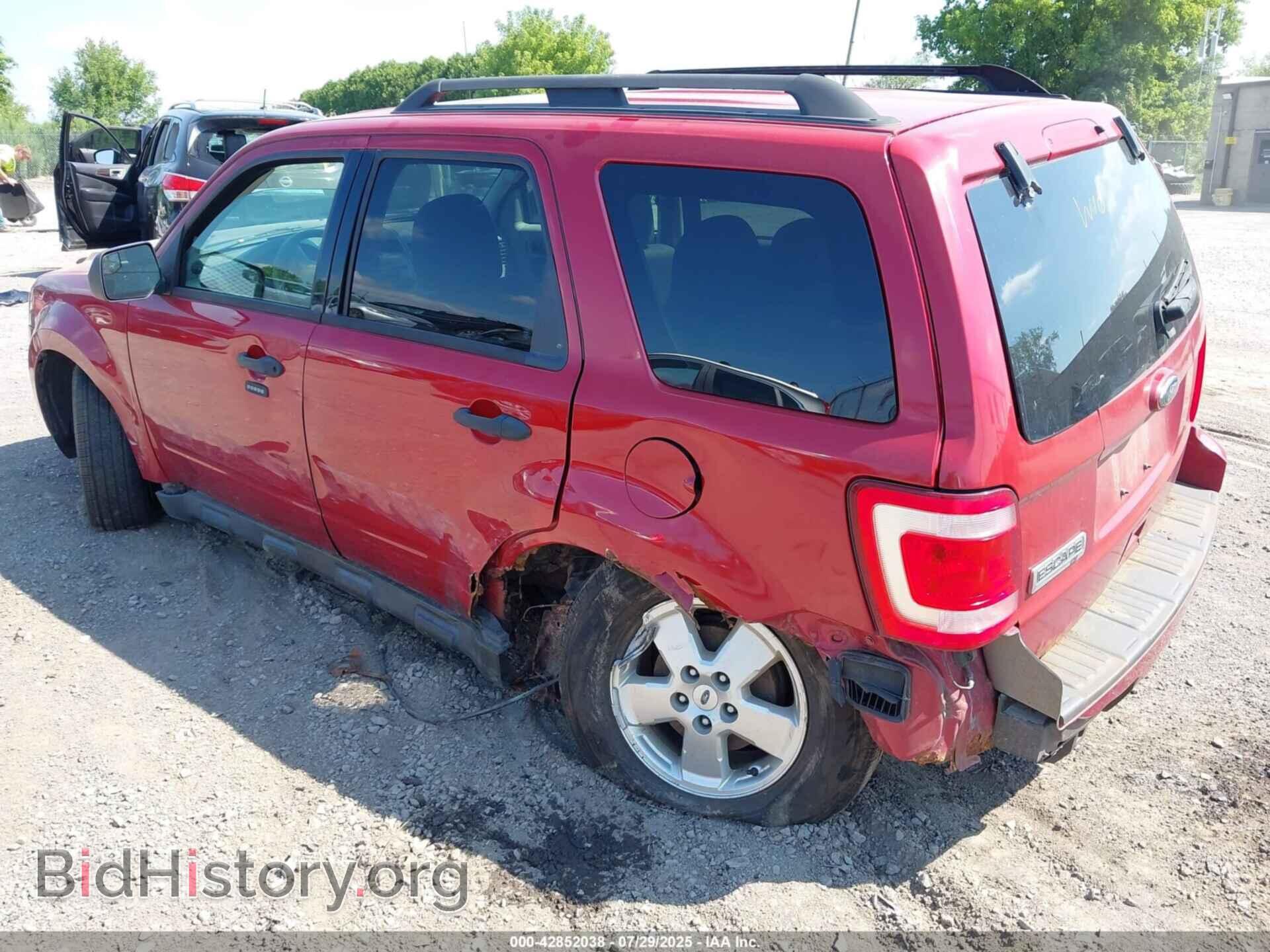 2011 FORD ESCAPE - VIN: 1FMCU0D75BKA42708 - Фото 3