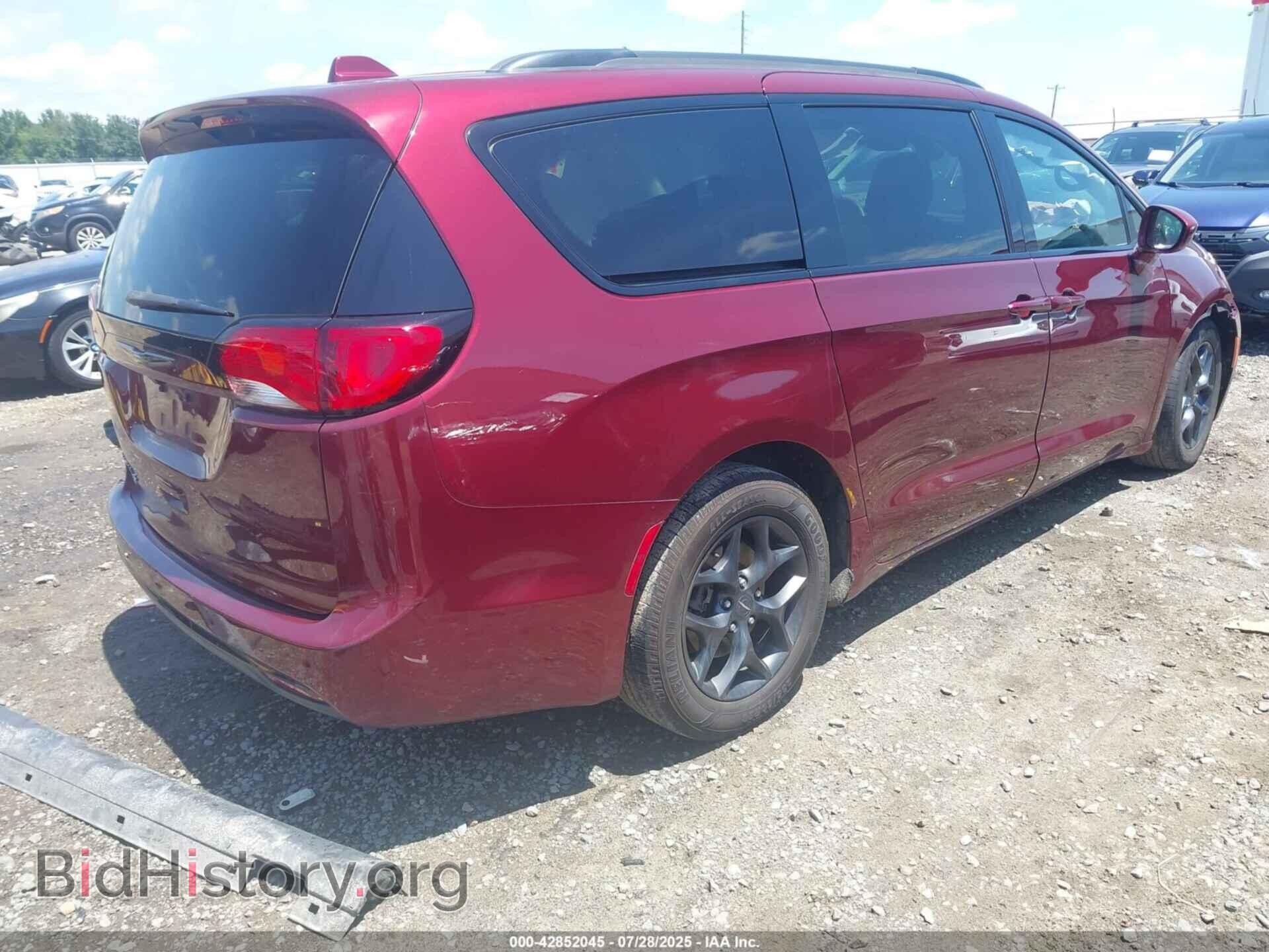 2019 CHRYSLER PACIFICA - VIN: 2C4RC1EG6KR666430 - Фото 4