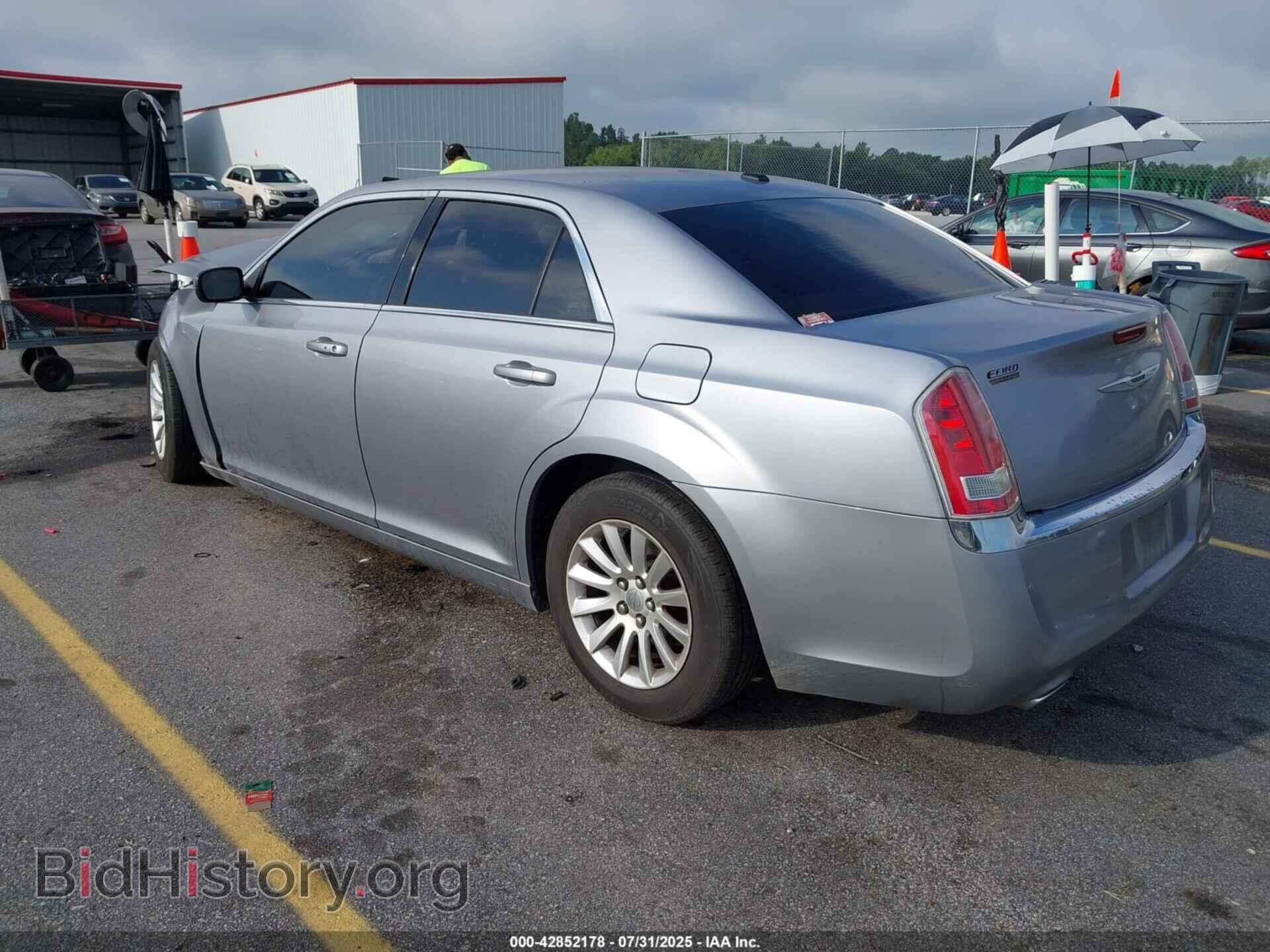 2013 CHRYSLER 300 - VIN: 2C3CCAAG1DH627088 - Фото 3