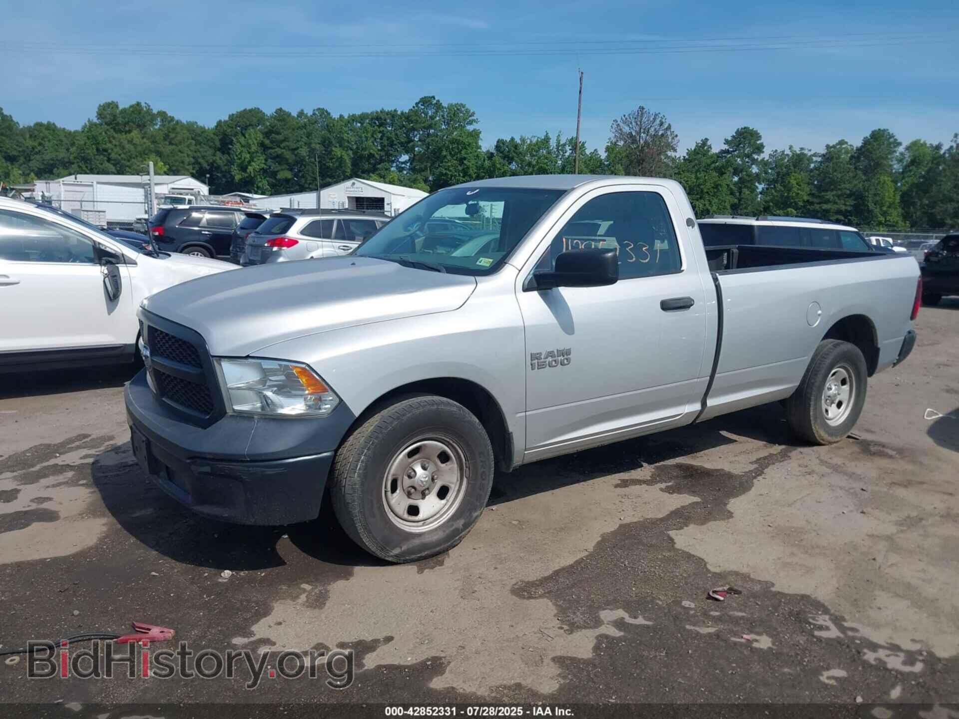 2017 RAM 1500 - VIN: 3C6JR6DG3HG645857 - Фото 2