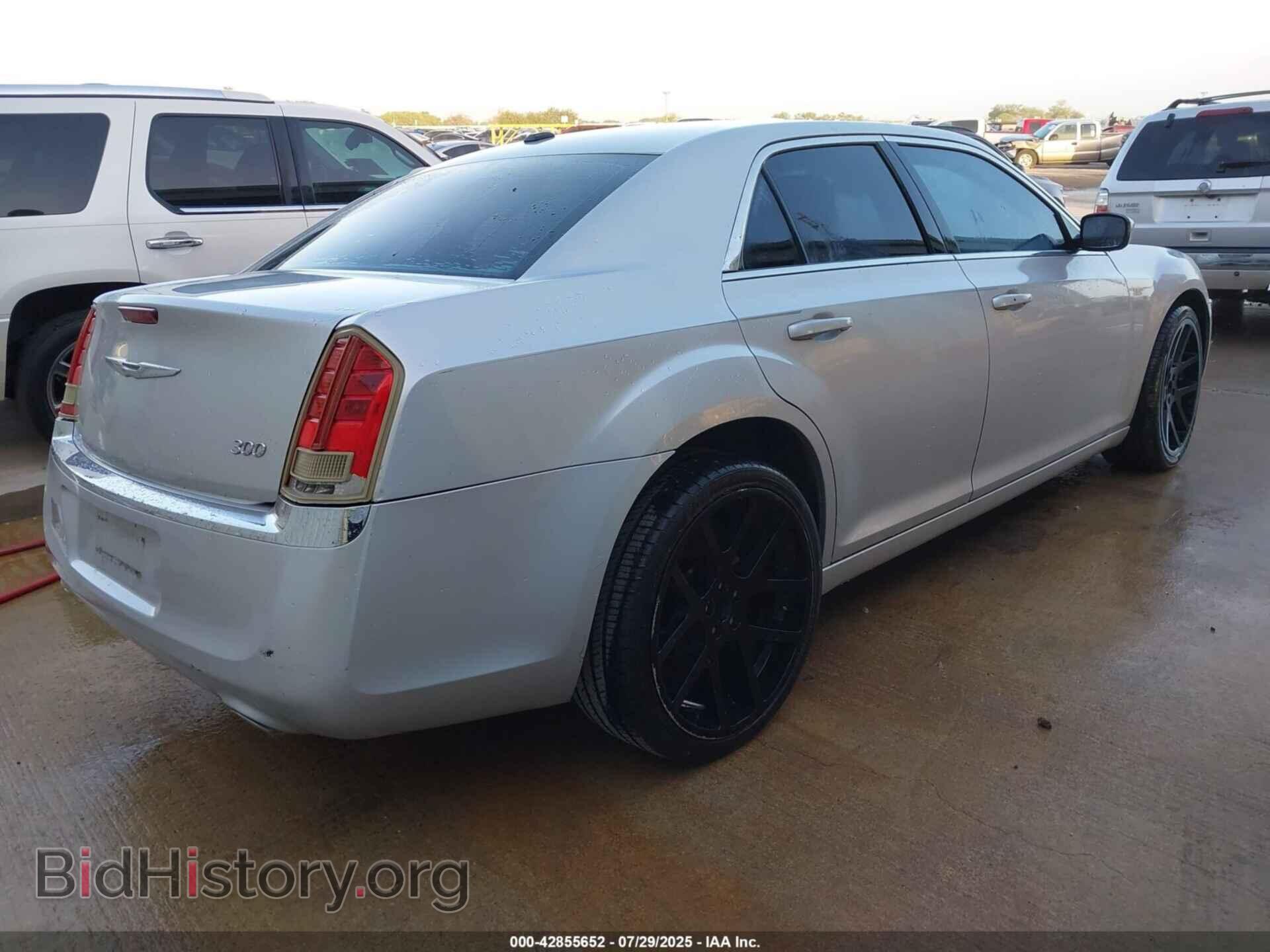 2012 CHRYSLER 300 - VIN: 2C3CCAAGXCH109043 - Фото 4