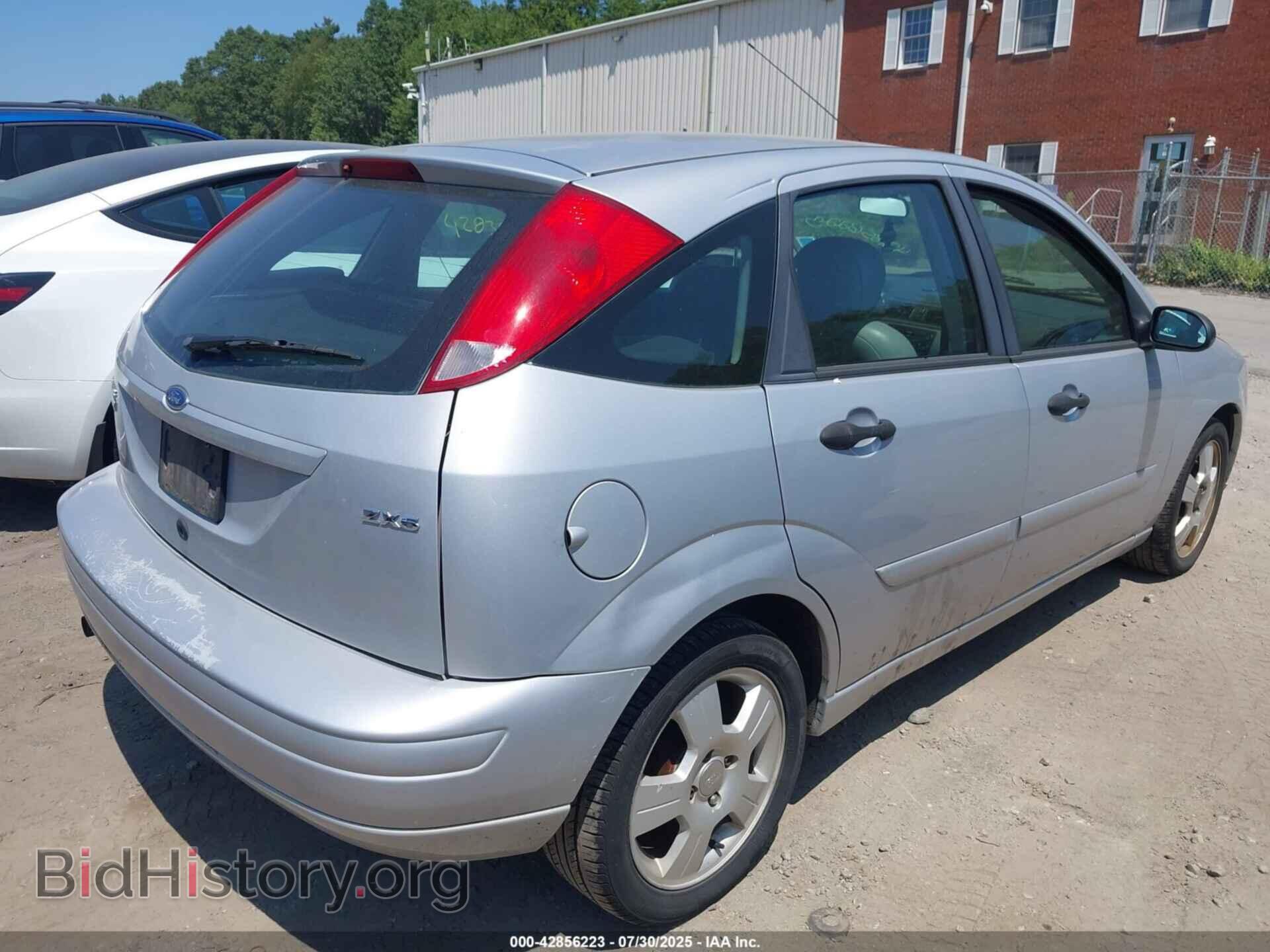 2005 FORD FOCUS - VIN: 3FAFP37N95R106453 - Фото 4