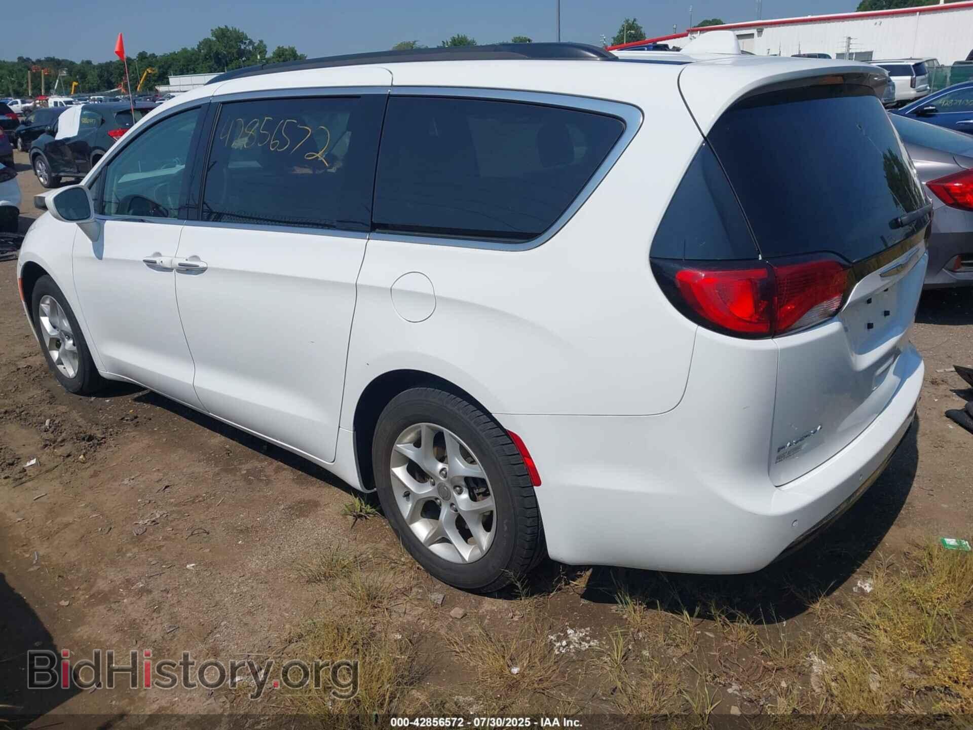 2018 CHRYSLER PACIFICA - VIN: 2C4RC1FG3JR125915 - Фото 3