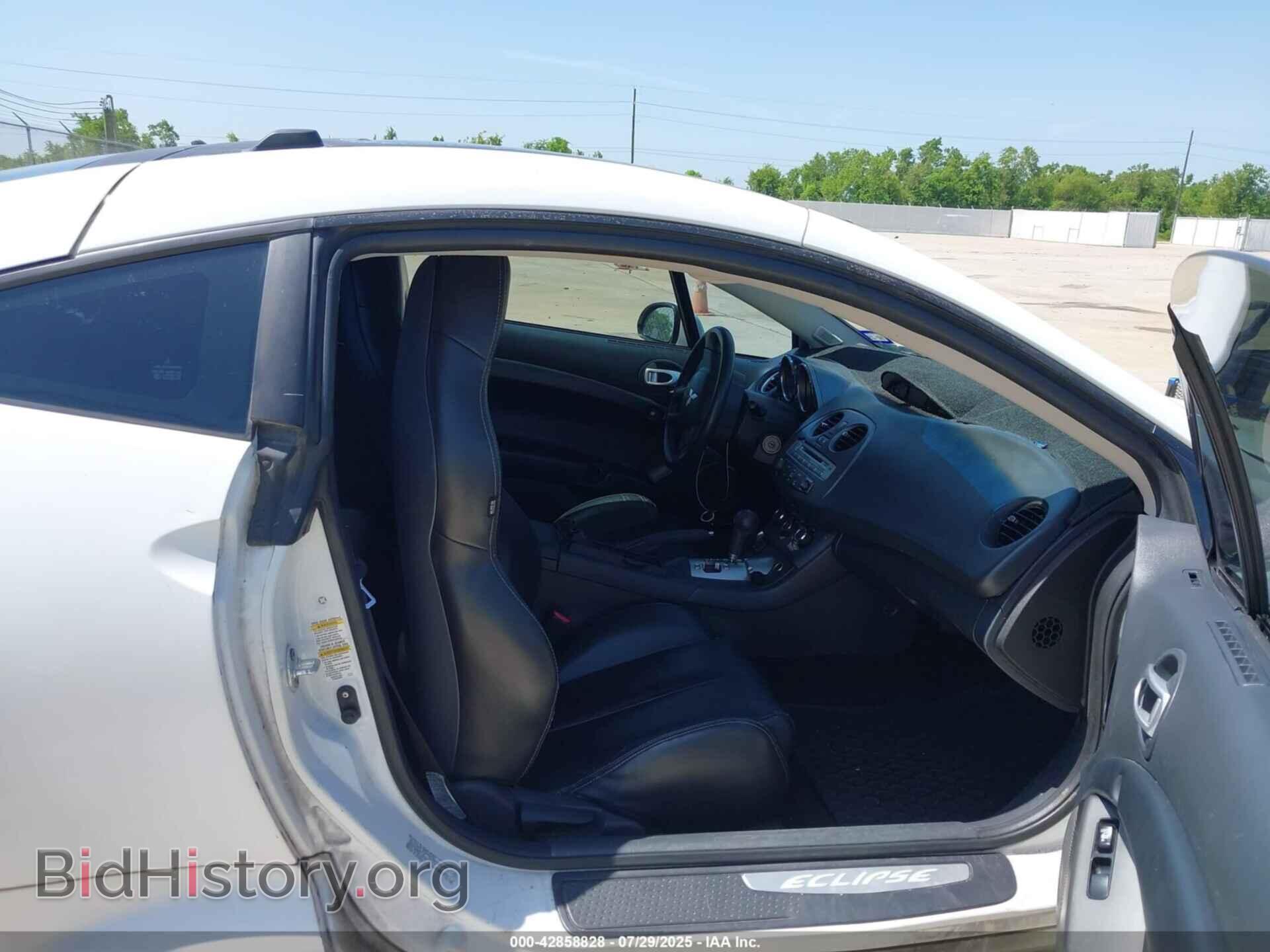 2011 MITSUBISHI ECLIPSE - VIN: 4A31K5DF7BE018136 - Photo 5