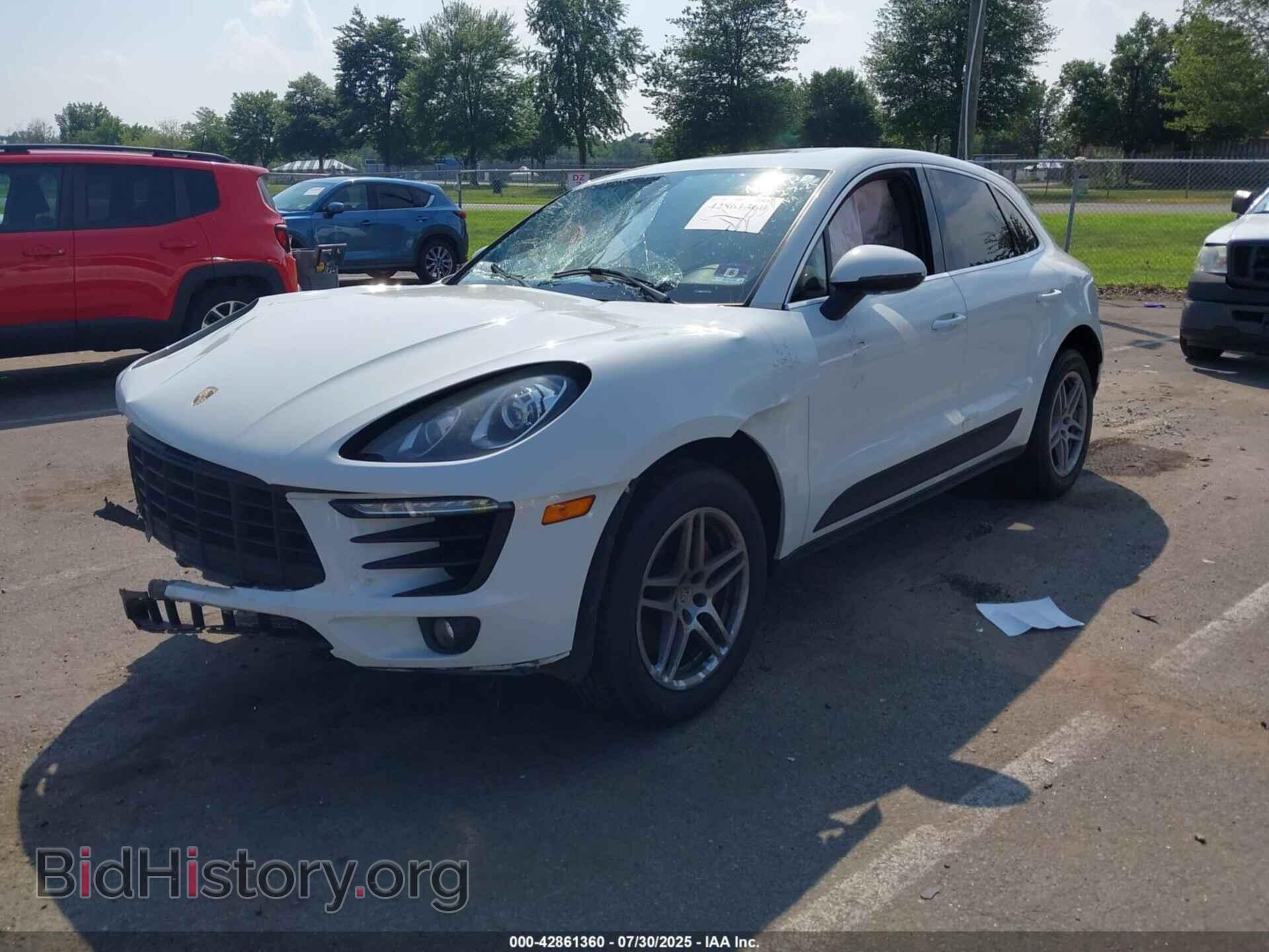 2017 PORSCHE MACAN - VIN: WP1AB2A57HLB11142 - Photo 2