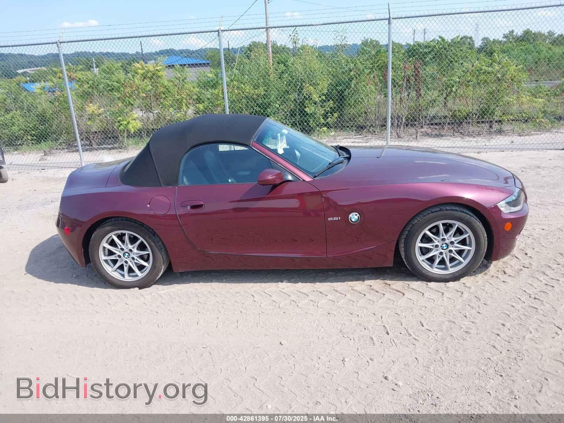 2005 BMW Z4 - VIN: 4USBT33585LS57335 - Photo 13