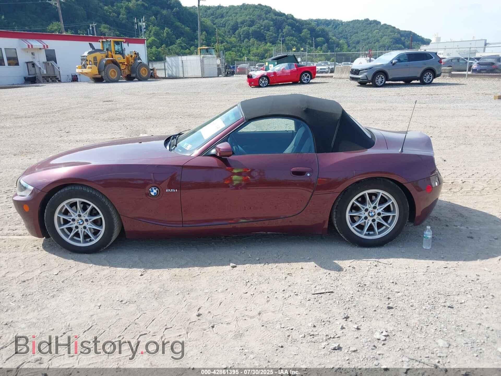 2005 BMW Z4 - VIN: 4USBT33585LS57335 - Photo 14
