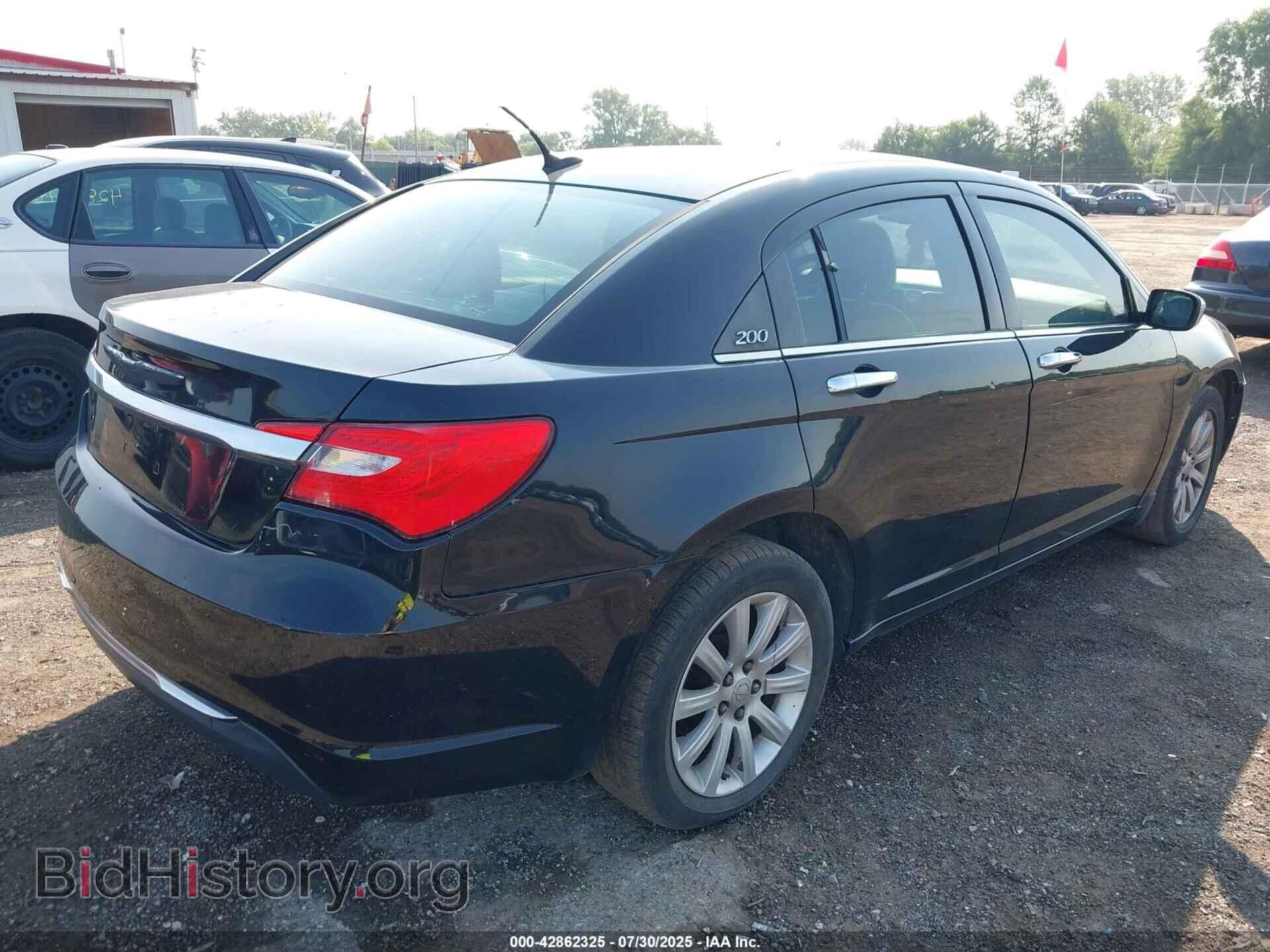 2012 CHRYSLER 200 - VIN: 1C3CCBCB3CN308501 - Фото 4