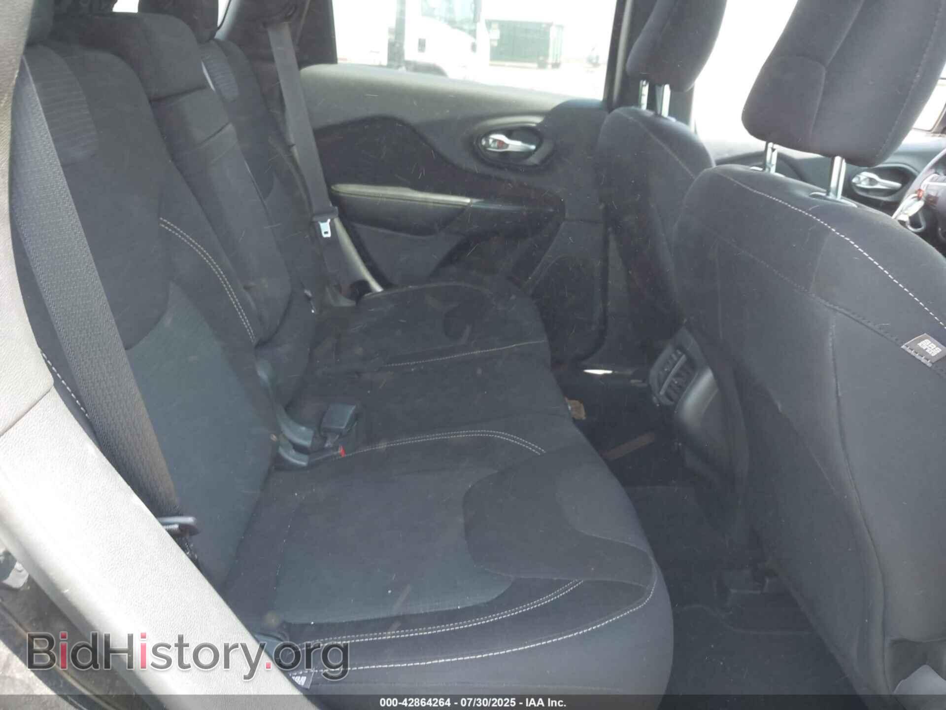 2016 JEEP CHEROKEE - VIN: 1C4PJMCS1GW204135 - Фото 8