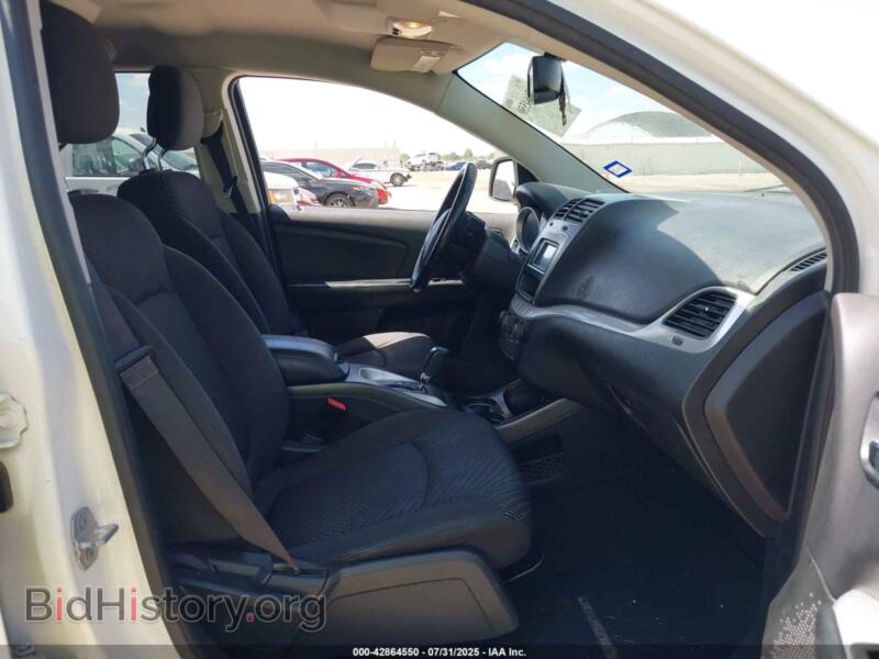2017 Dodge JOURNEY (VIN 3C4PDCAB9HT673923) — photo 5 of 16