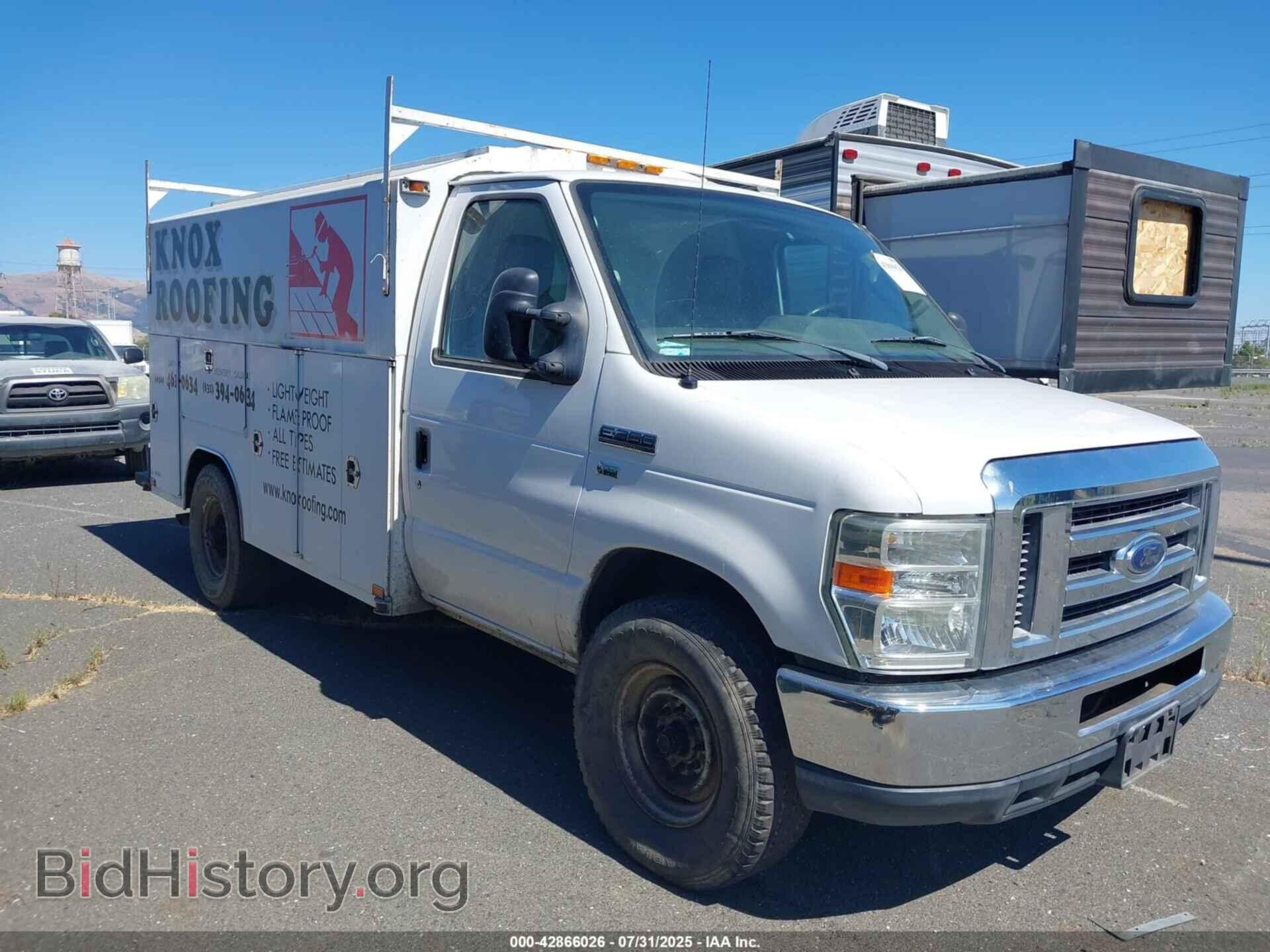 Photo 1FDSE3FL7CDA02608 - FORD E-350 CUTAWAY 2012
