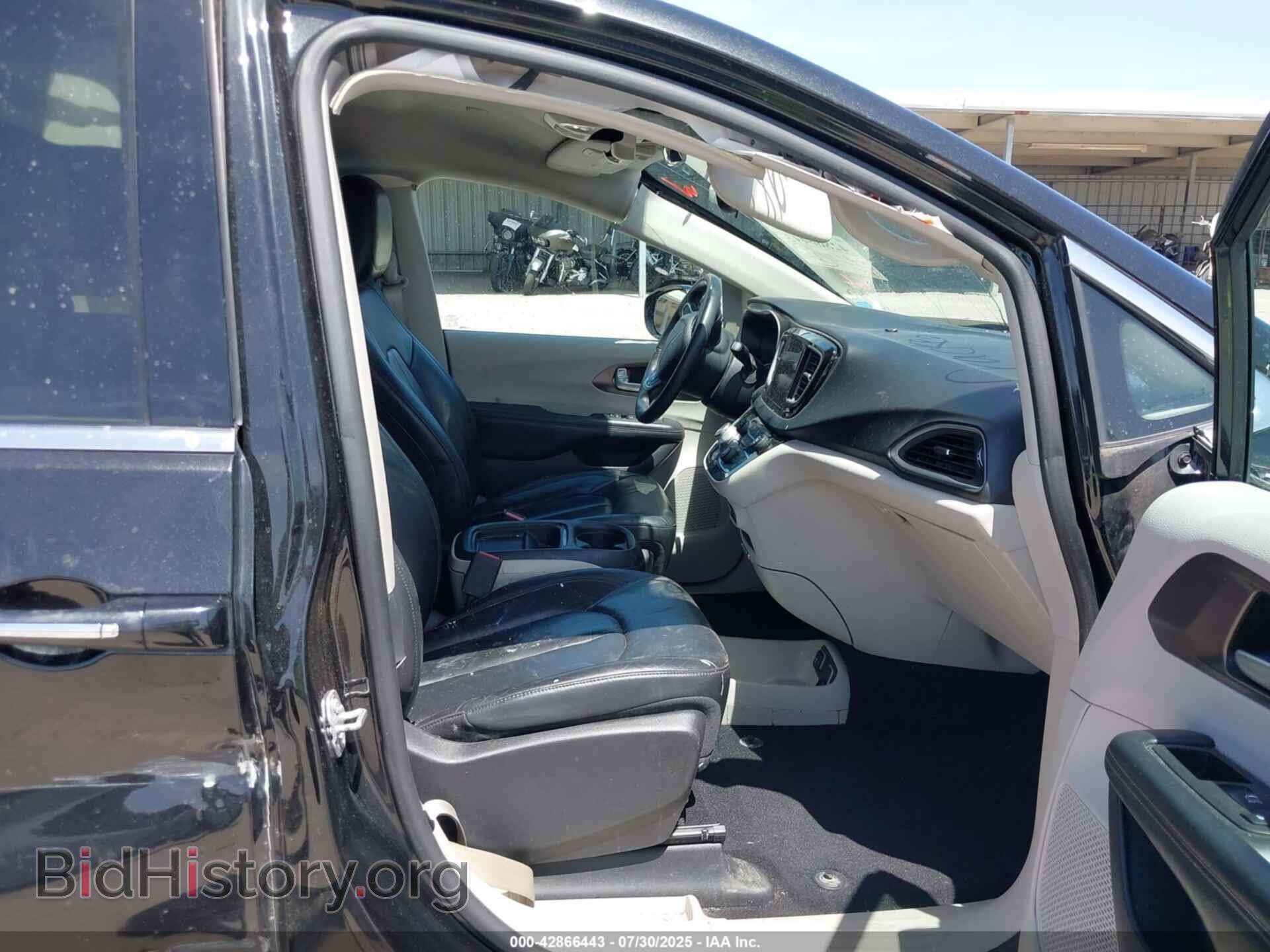 2017 CHRYSLER PACIFICA - VIN: 2C4RC1BG5HR730325 - Фото 8