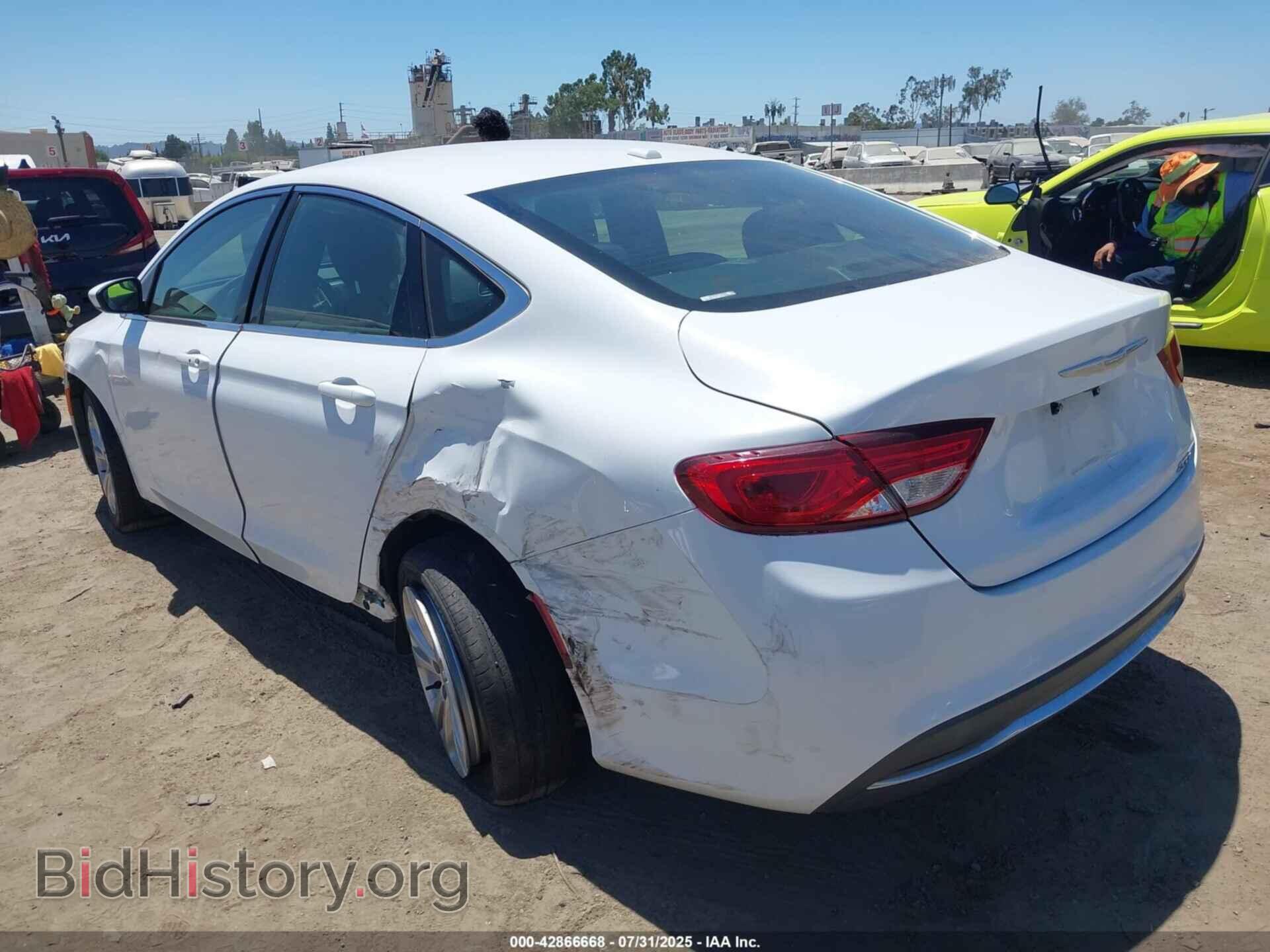 2016 CHRYSLER 200 - VIN: 1C3CCCAB6GN127522 - Фото 3
