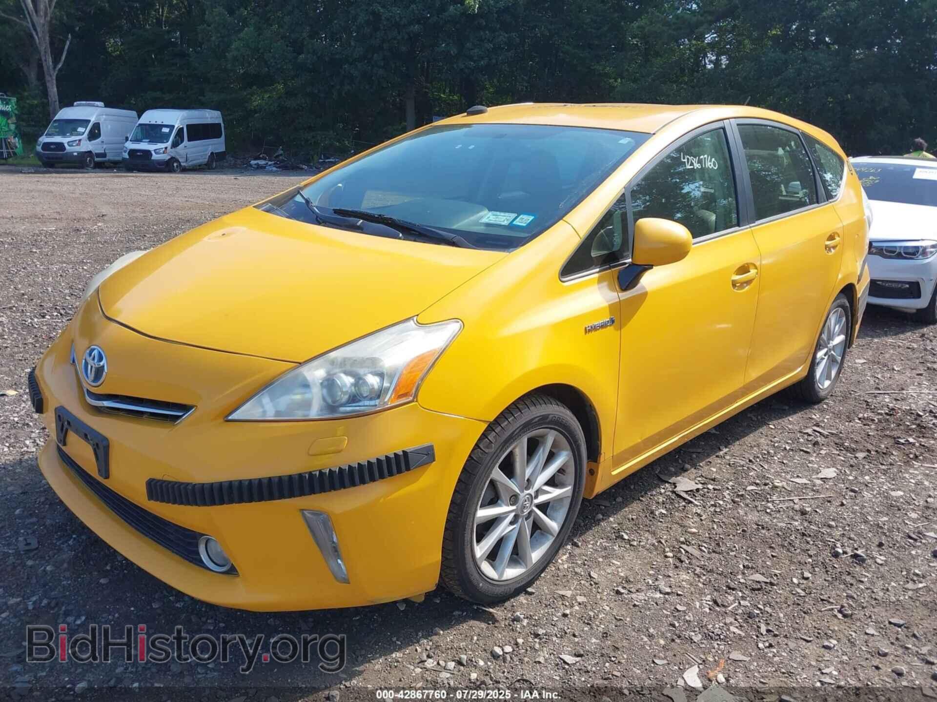 2013 TOYOTA PRIUS V - VIN: JTDZN3EU8D3219153 - Фото 2