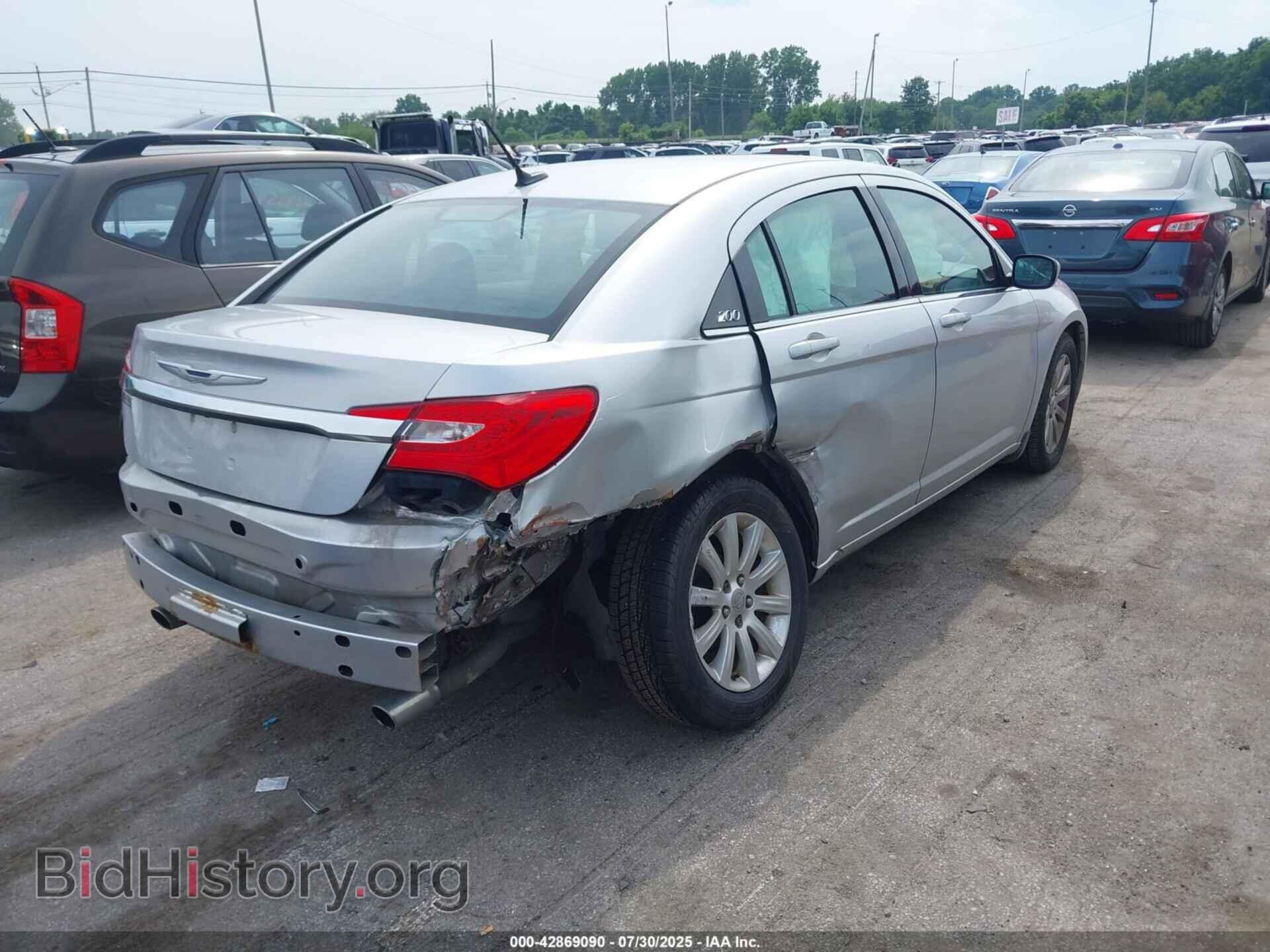 2012 CHRYSLER 200 - VIN: 1C3CCBBG7CN139600 - Фото 4