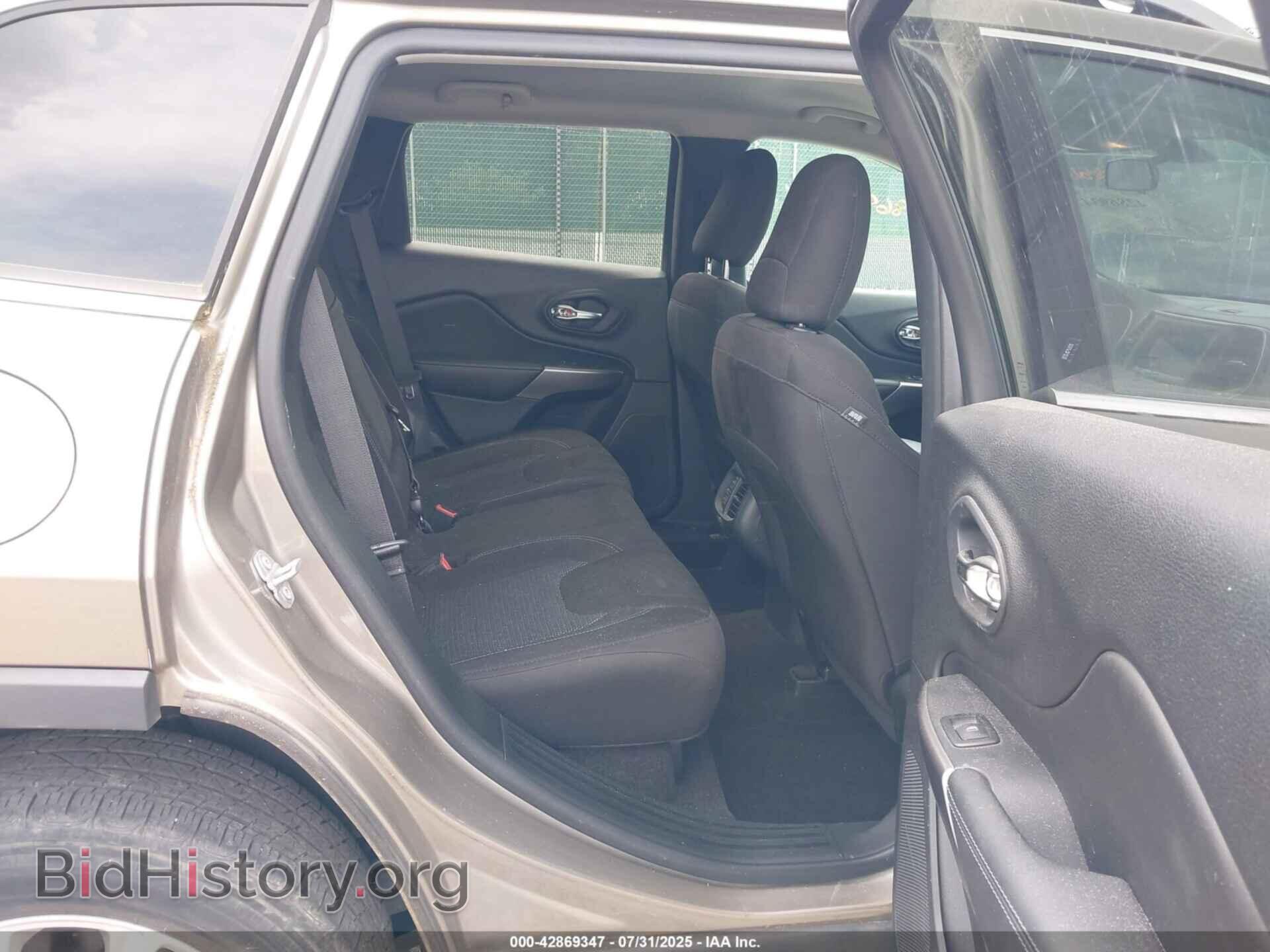 2019 JEEP CHEROKEE - VIN: 1C4PJMCB9KD212388 - Фото 8
