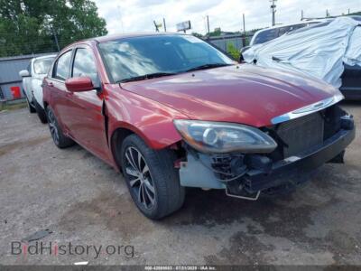 2013 Chrysler 200 Touring, красный — VIN 1C3CCBBG2DN739166, IAAI