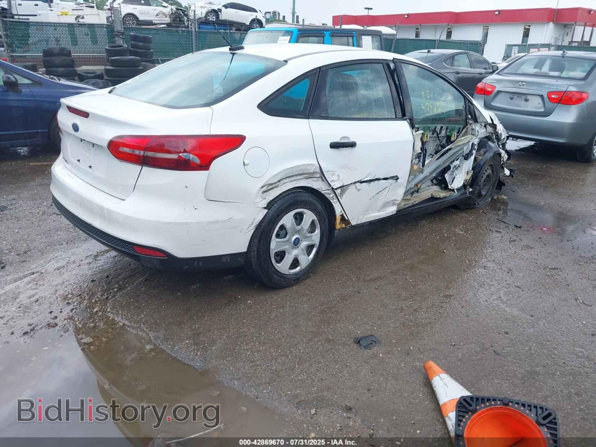 2017 FORD FOCUS - VIN: 1FADP3E20HL302784 - Фото 4