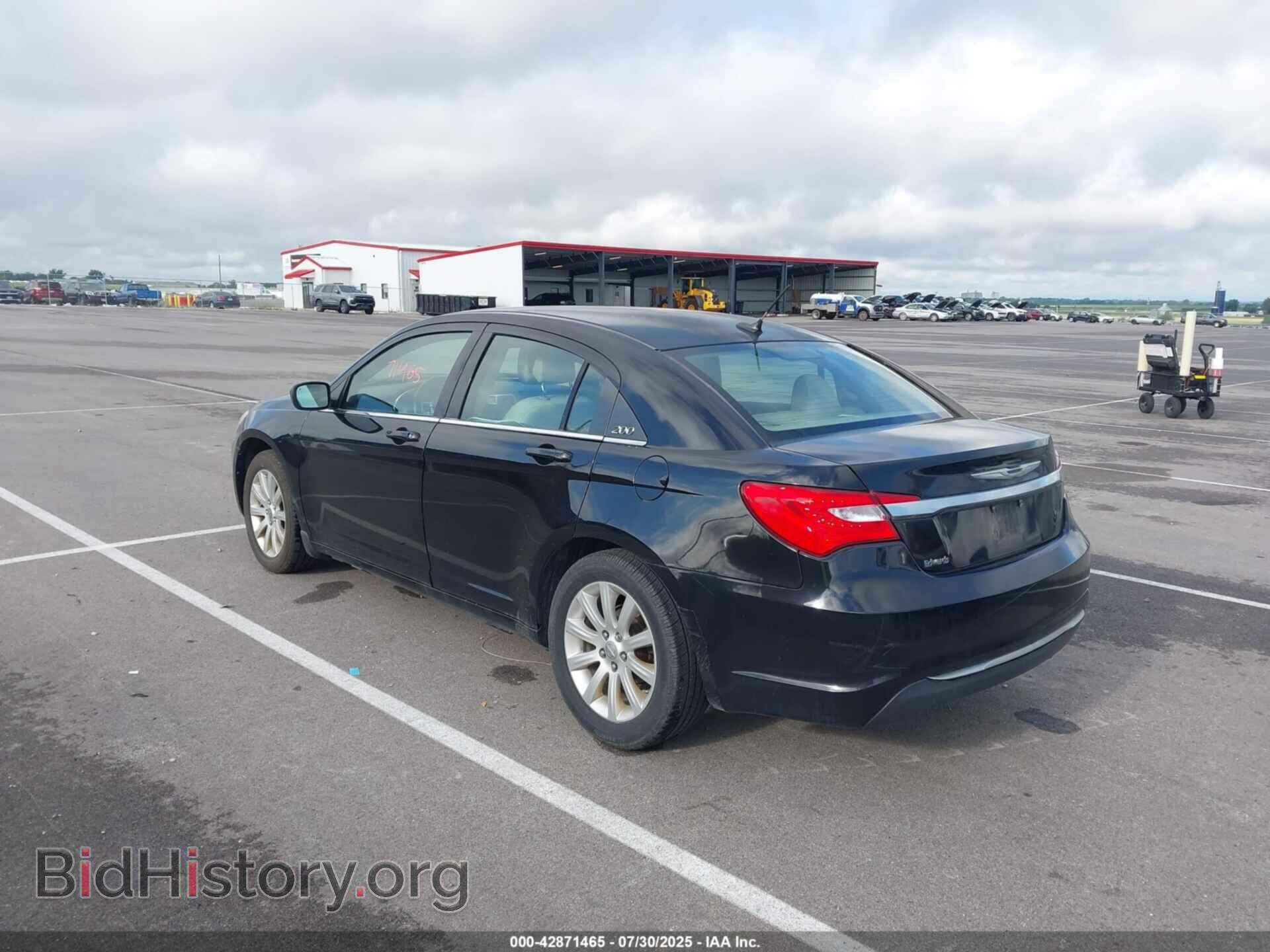2013 CHRYSLER 200 - VIN: 1C3CCBBB3DN597785 - Photo 3