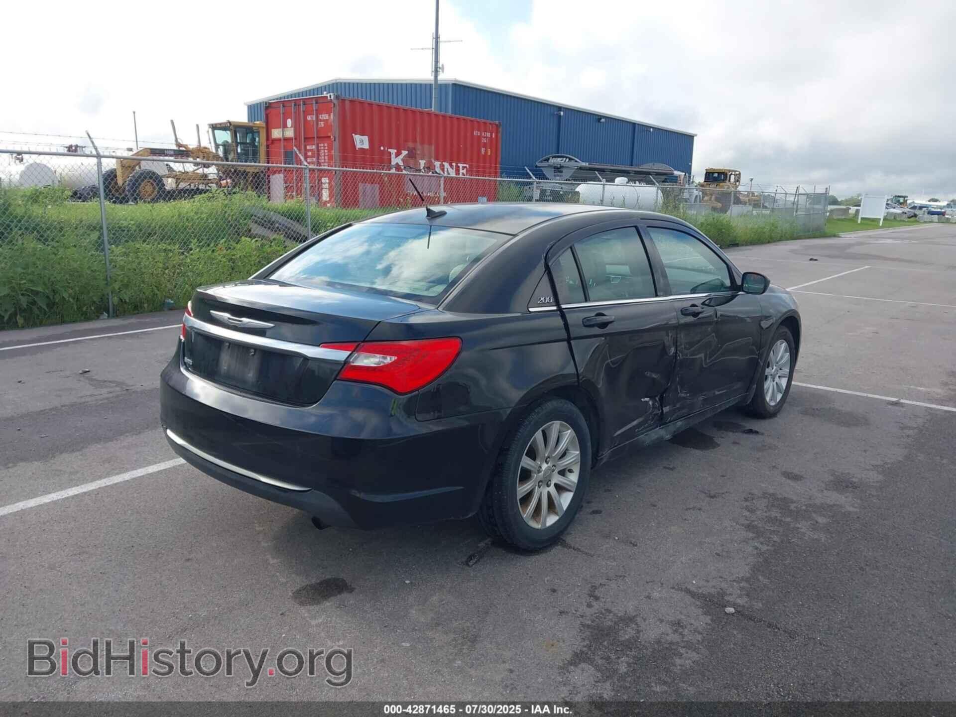 2013 CHRYSLER 200 - VIN: 1C3CCBBB3DN597785 - Photo 4