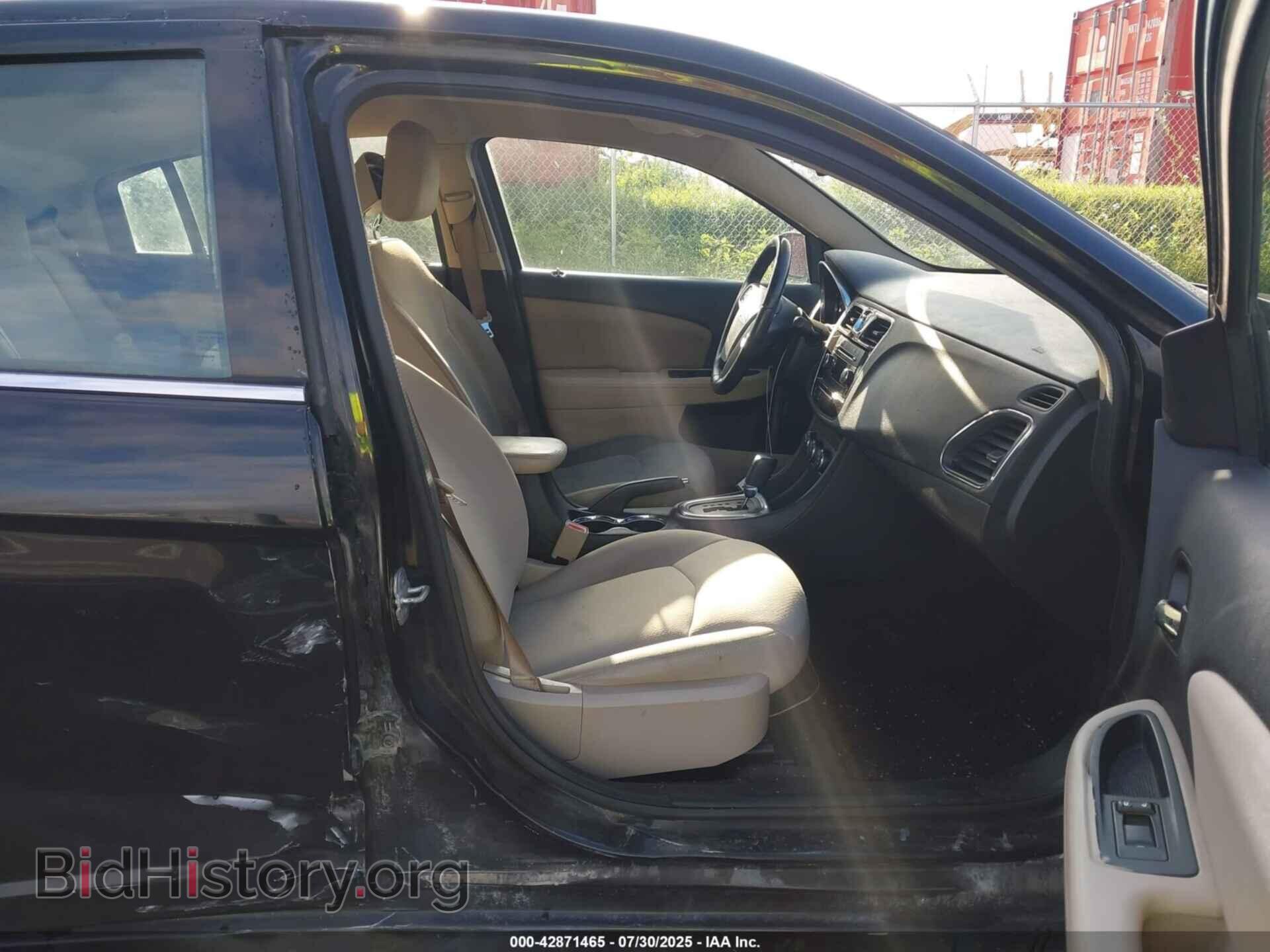 2013 CHRYSLER 200 - VIN: 1C3CCBBB3DN597785 - Photo 5