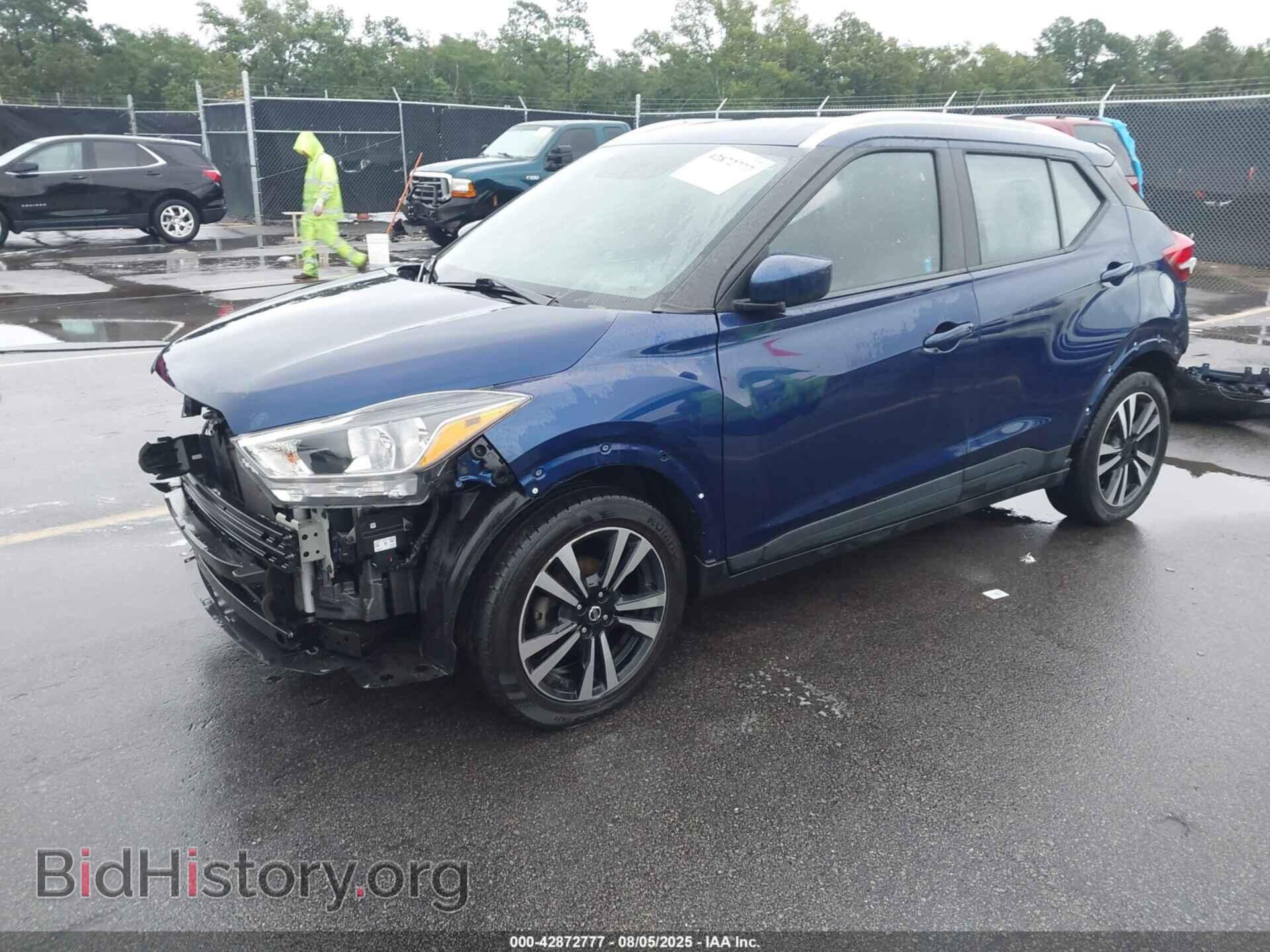 2019 NISSAN KICKS - VIN: 3N1CP5CU3KL550693 - Фото 2