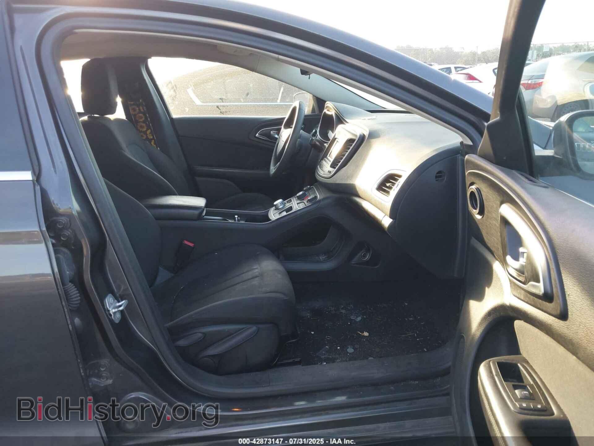 2016 CHRYSLER 200 - VIN: 1C3CCCAB1GN124043 - Фото 5