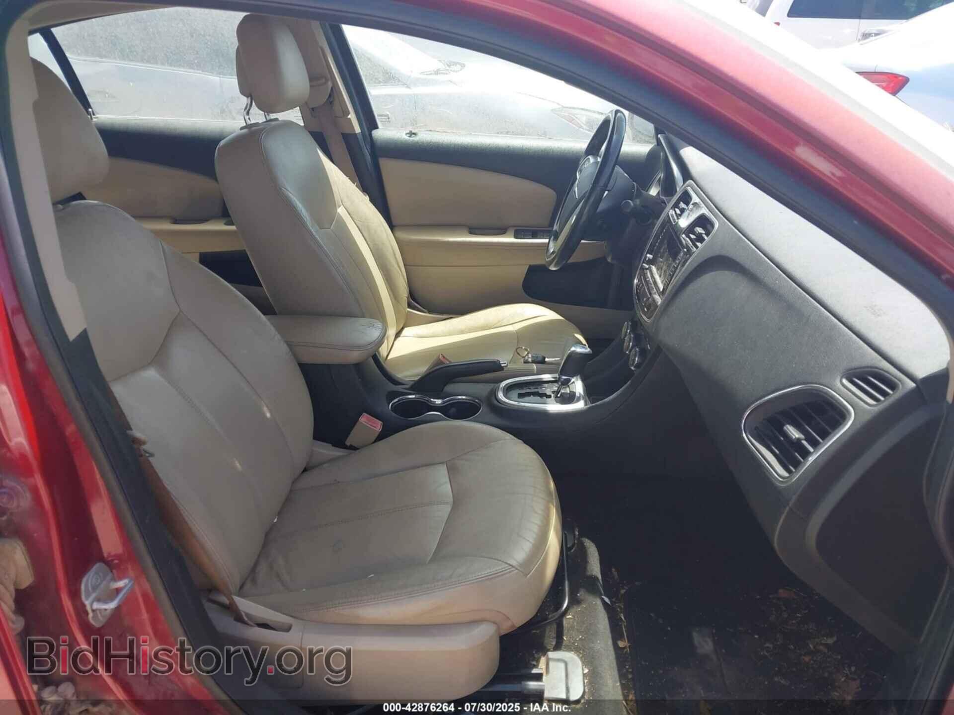 2012 CHRYSLER 200 - VIN: 1C3CCBCB3CN302388 - Фото 5