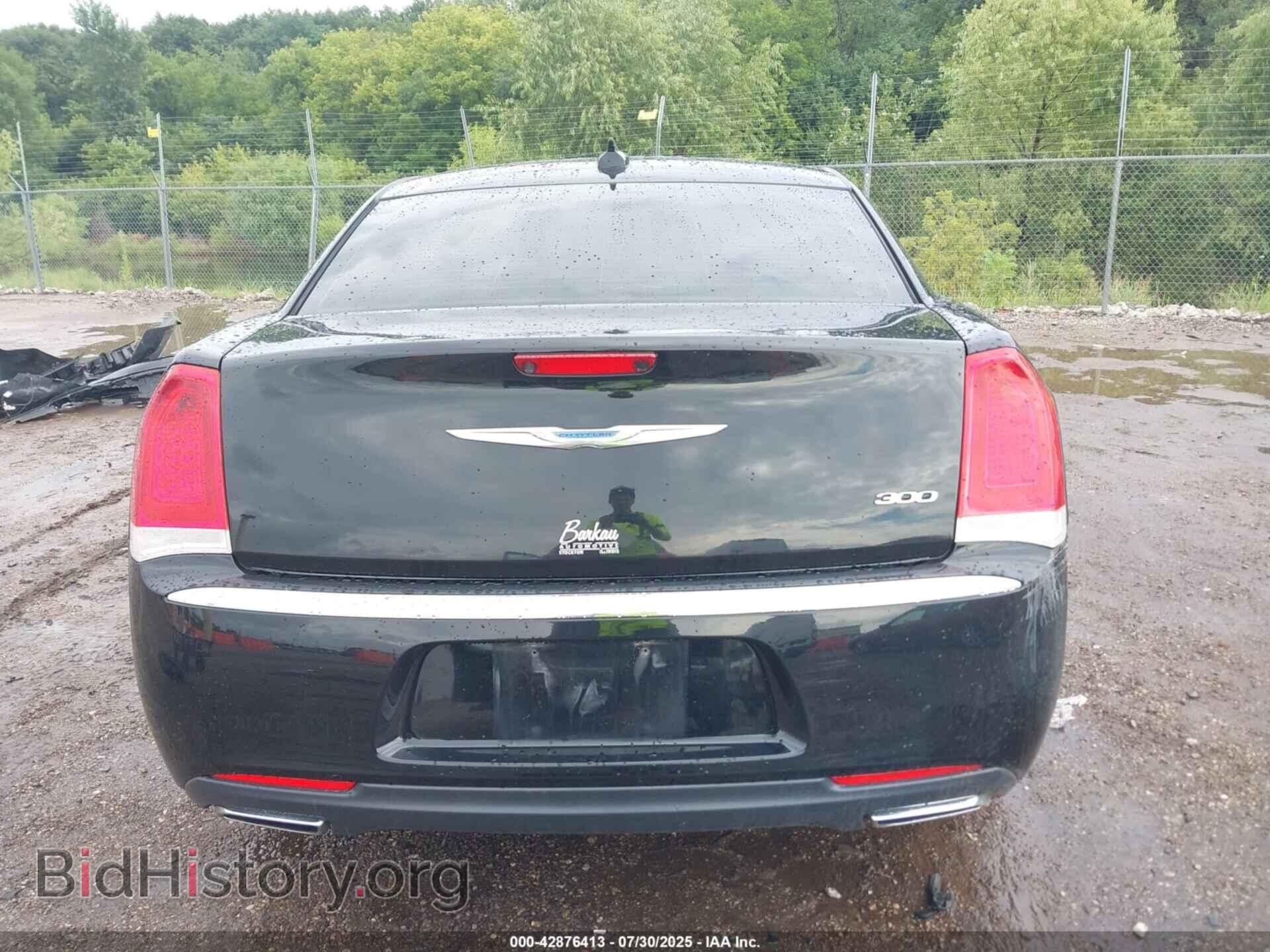 2015 CHRYSLER 300 - VIN: 2C3CCAAG0FH792522 - Фото 16