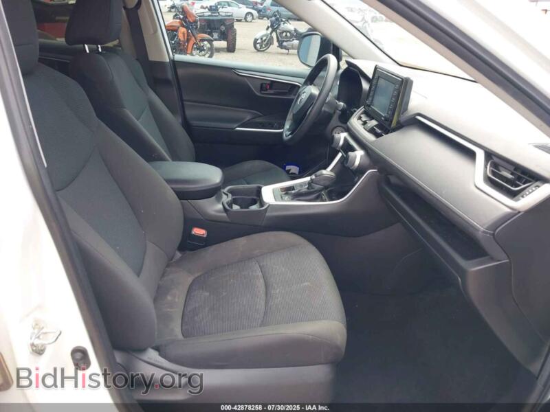 2021 Toyota RAV4 (VIN 2T3F1RFV4MC249435) — фото 5 из 17