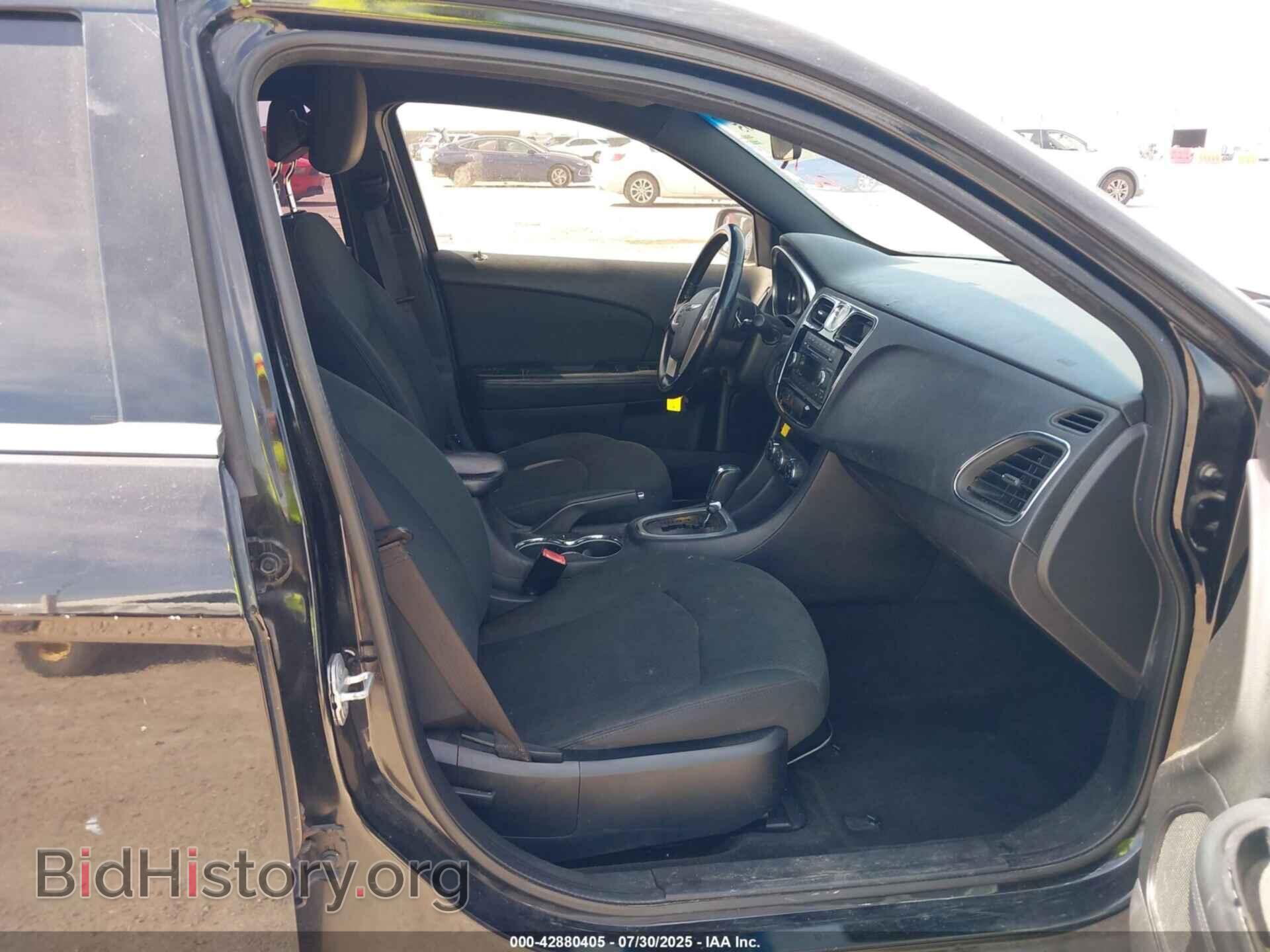 2012 CHRYSLER 200 - VIN: 1C3CCBBB2CN129903 - Фото 5