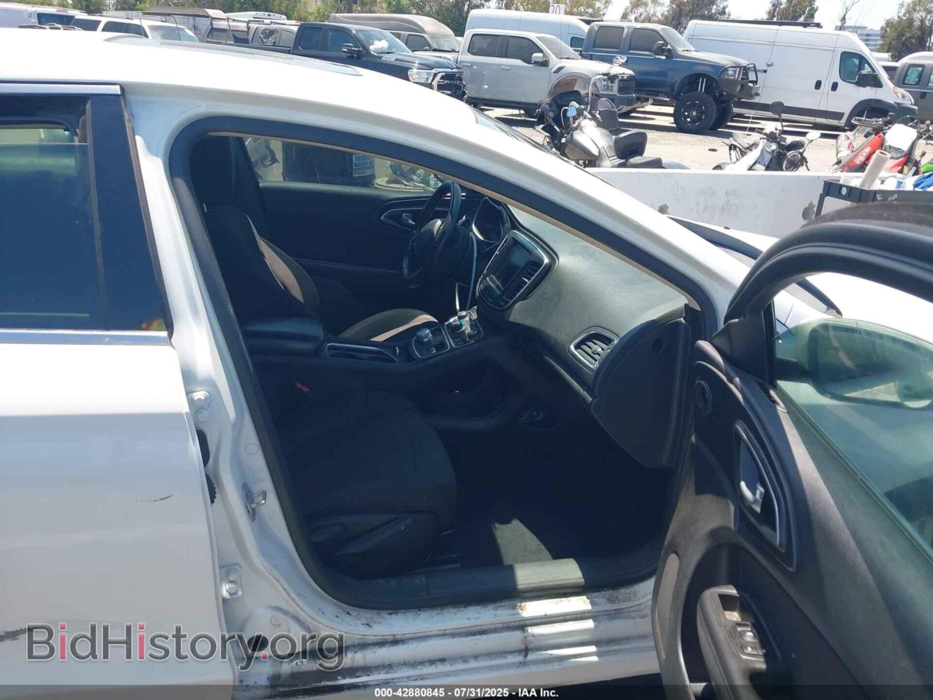 2016 CHRYSLER 200 - VIN: 1C3CCCAB9GN118796 - Фото 5