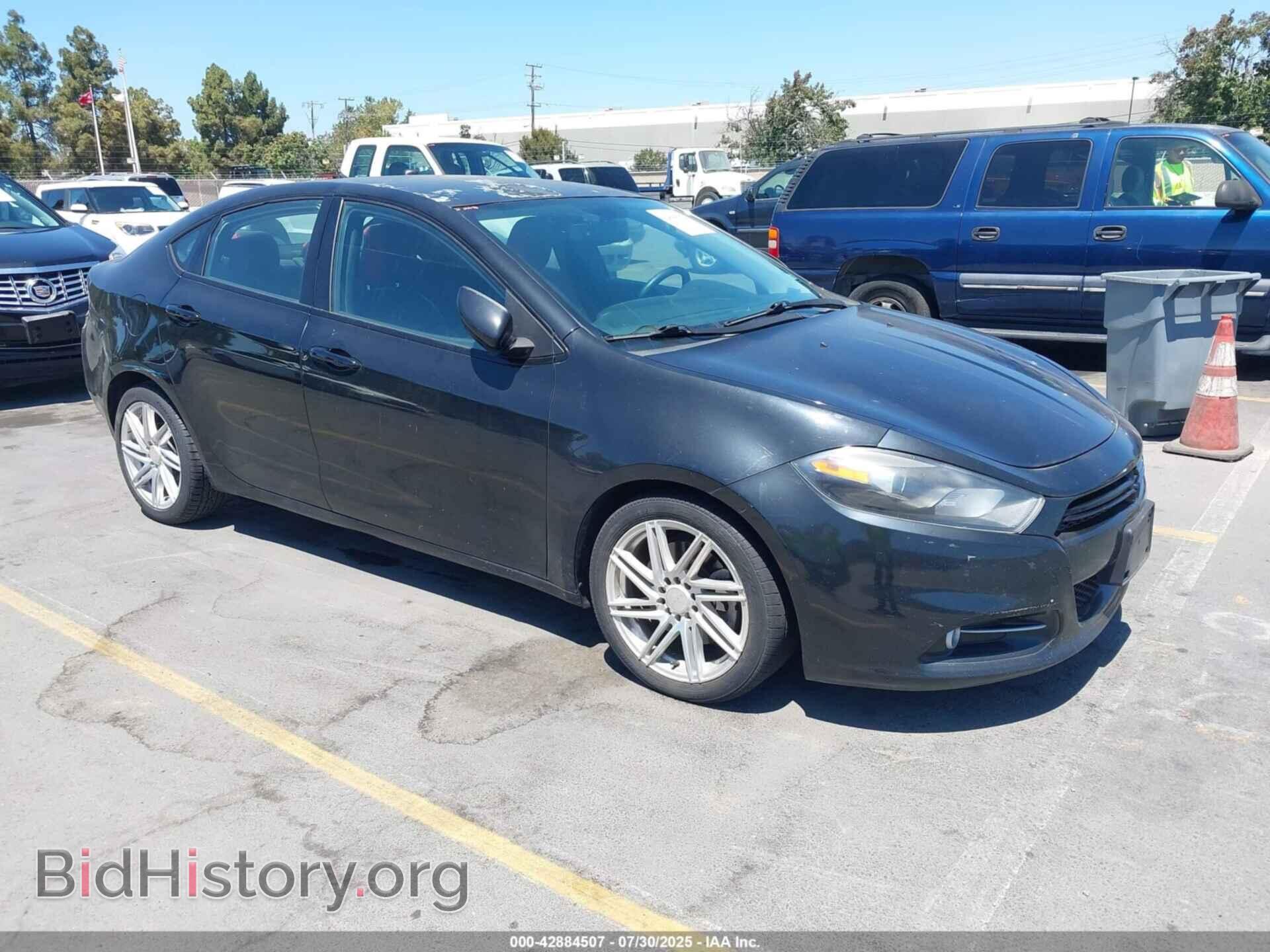 Photo 1C3CDFBA3DD294989 - DODGE DART 2013