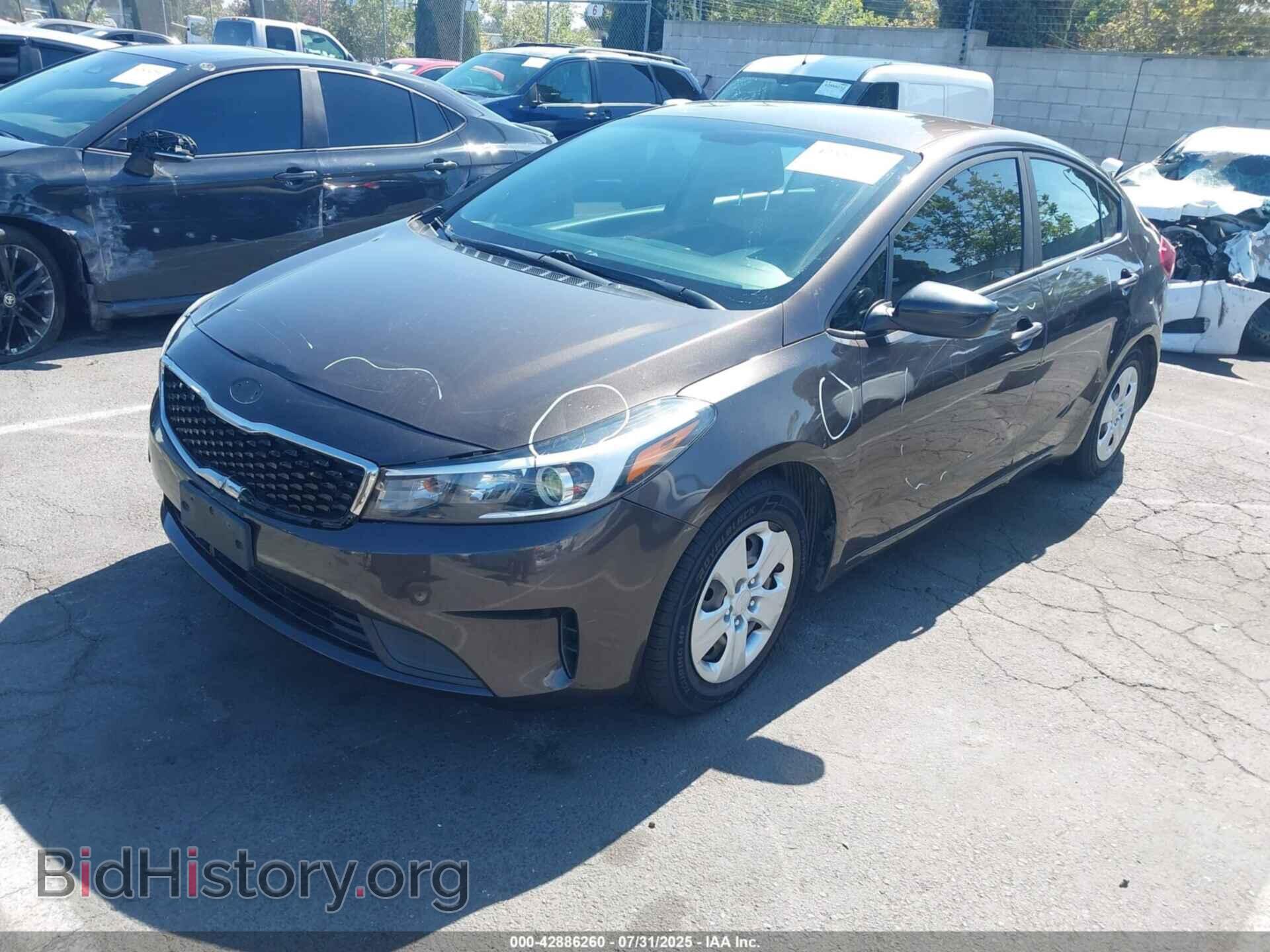 2017 KIA FORTE - VIN: 3KPFL4A72HE114850 - Фото 2