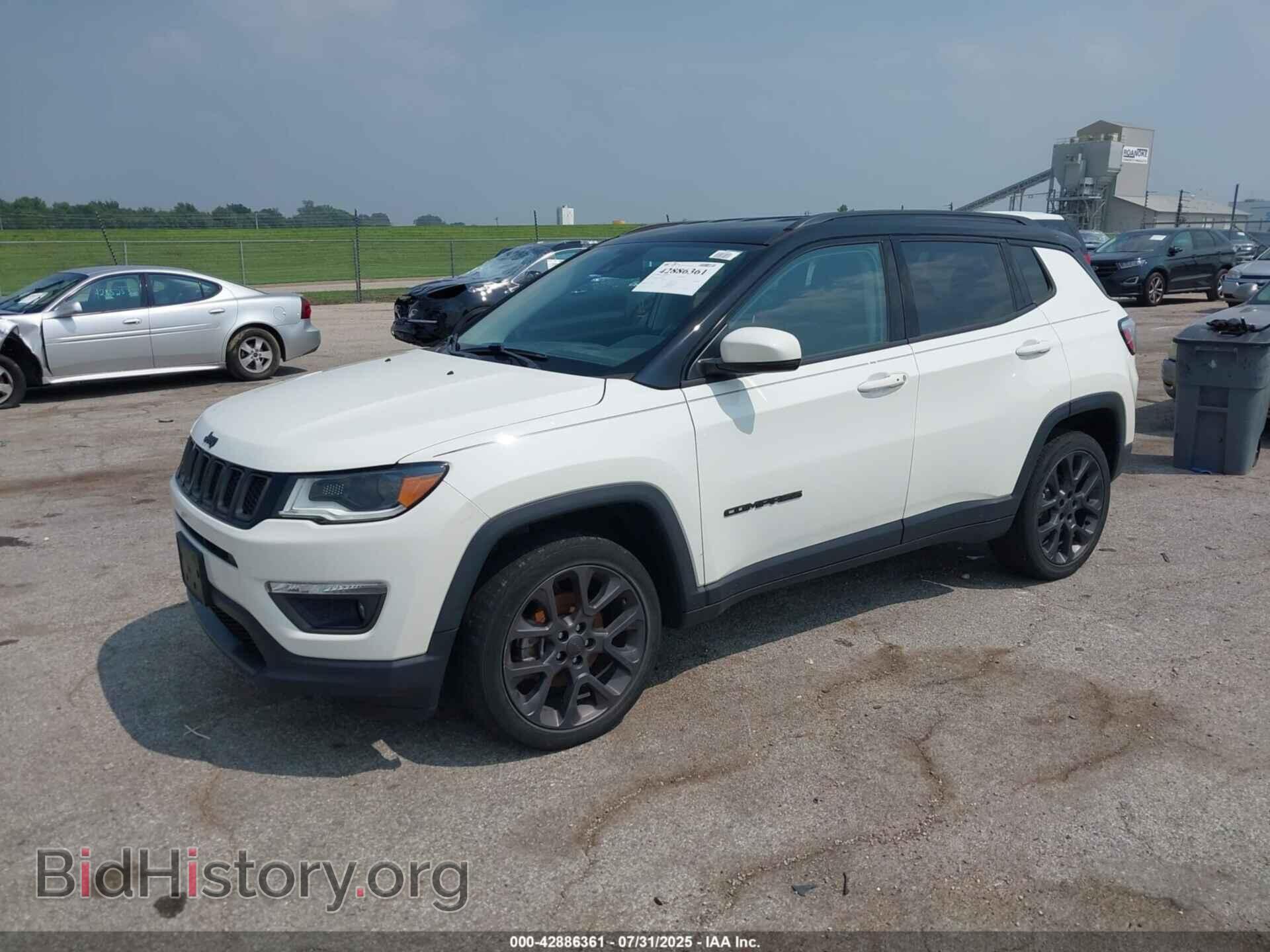 2019 JEEP COMPASS - VIN: 3C4NJDCB4KT679722 - Фото 2