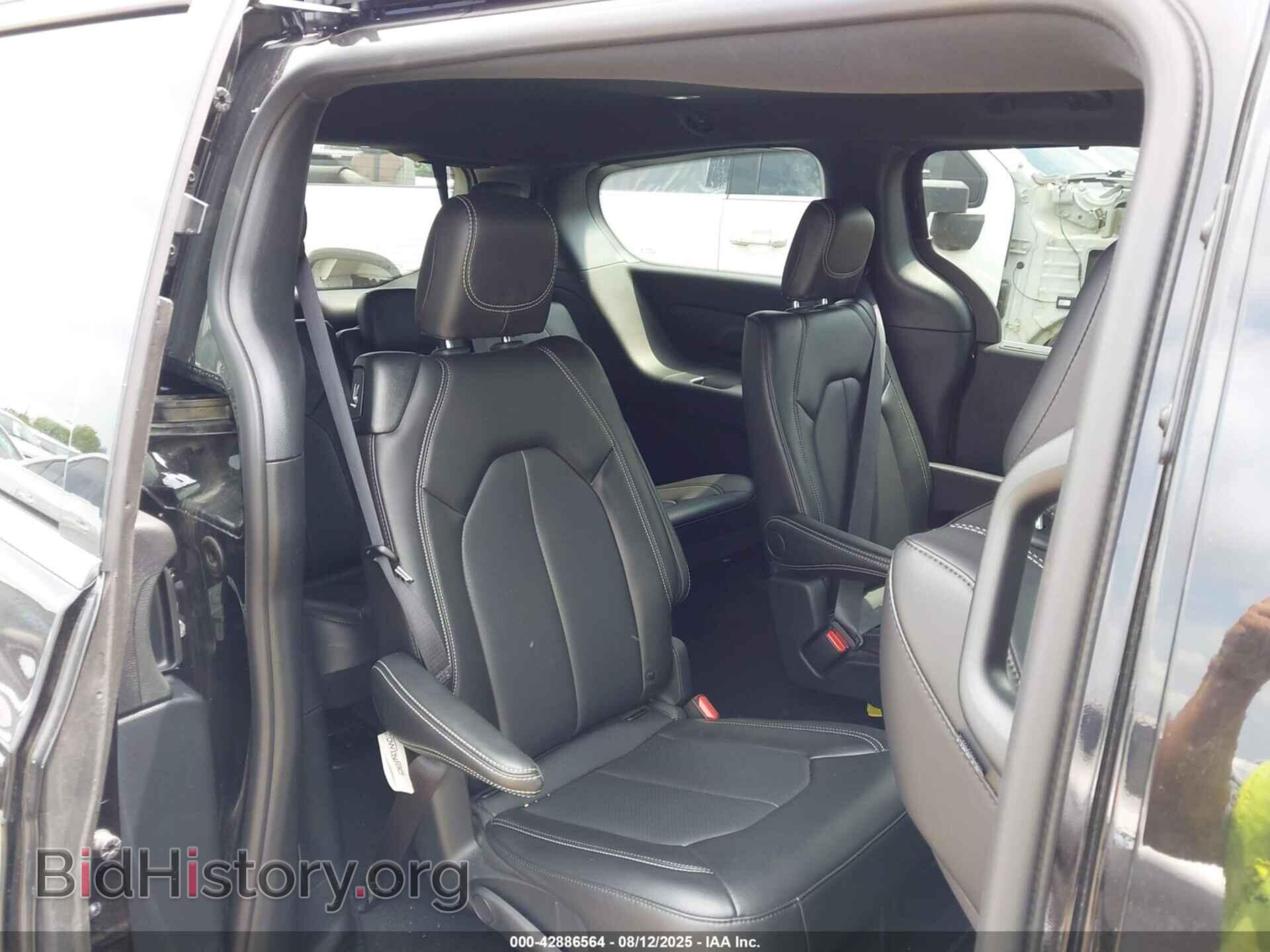 2025 CHRYSLER PACIFICA - VIN: 2C4RC1BG7SR584131 - Фото 8