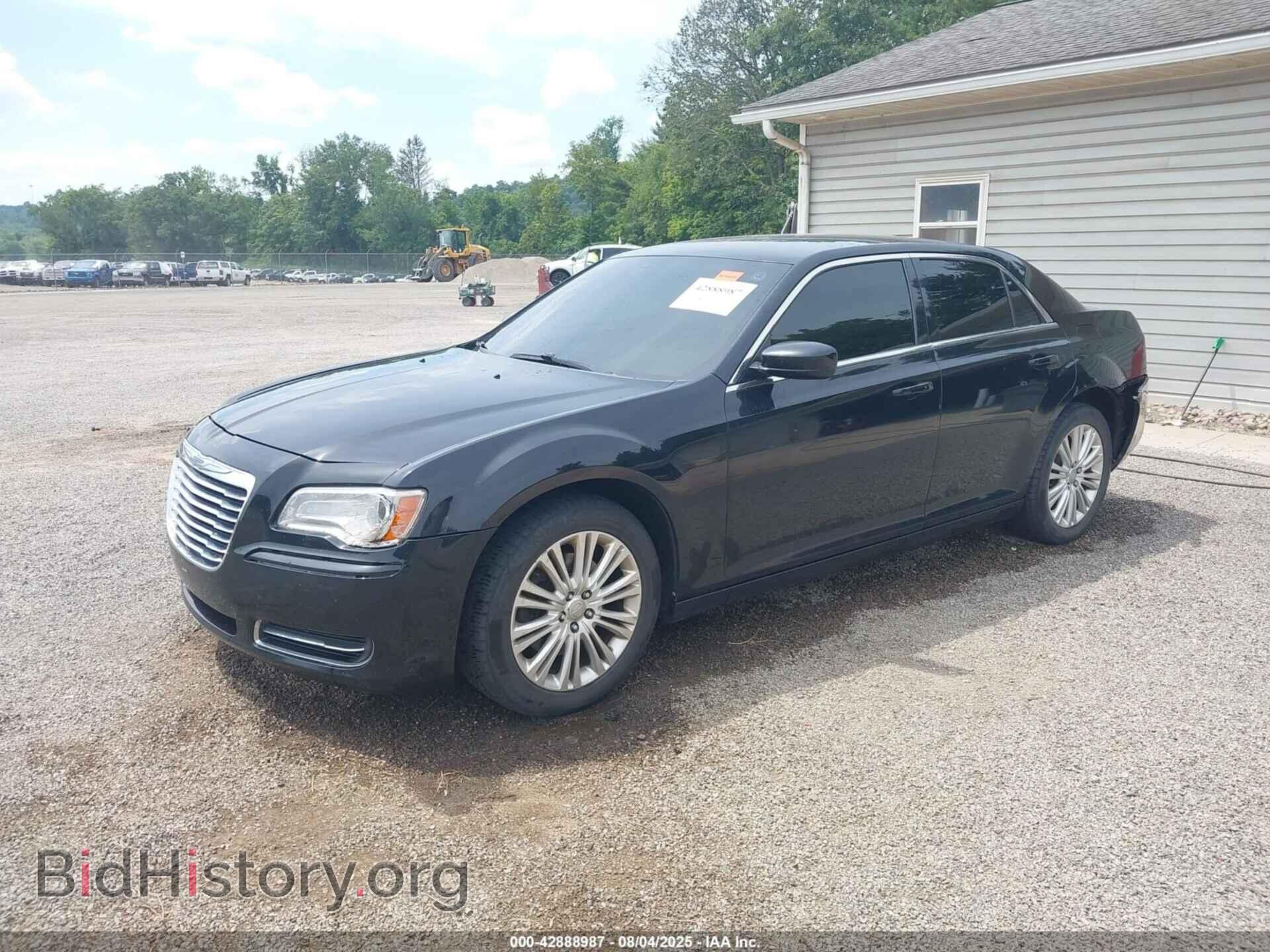 2014 CHRYSLER 300 - VIN: 2C3CCARG4EH384561 - Фото 2