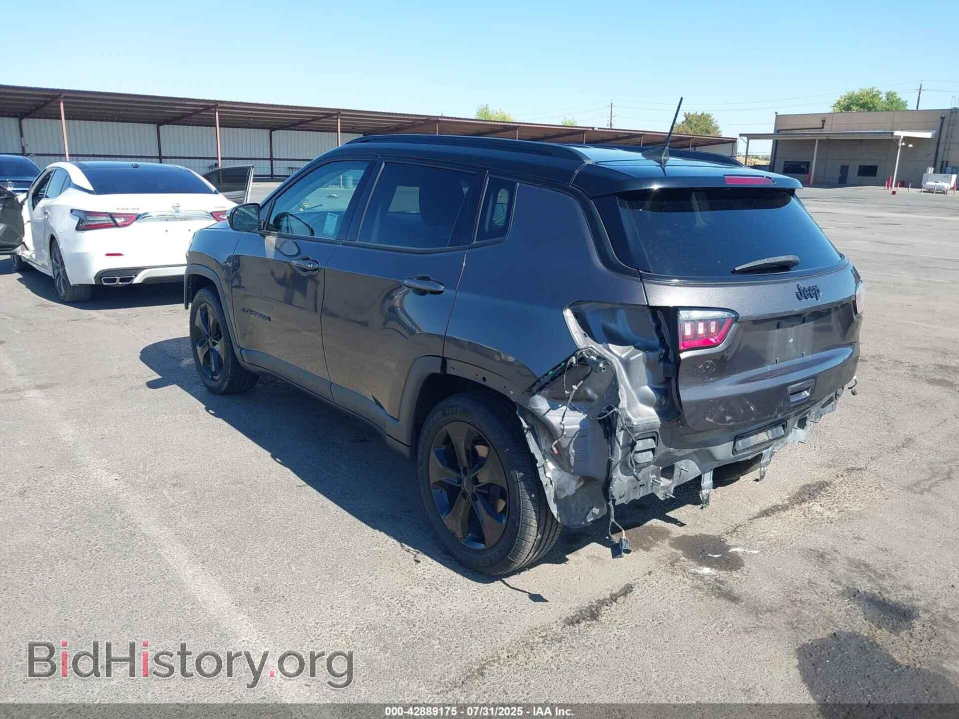 2019 JEEP COMPASS - VIN: 3C4NJCBB1KT743498 - Фото 3